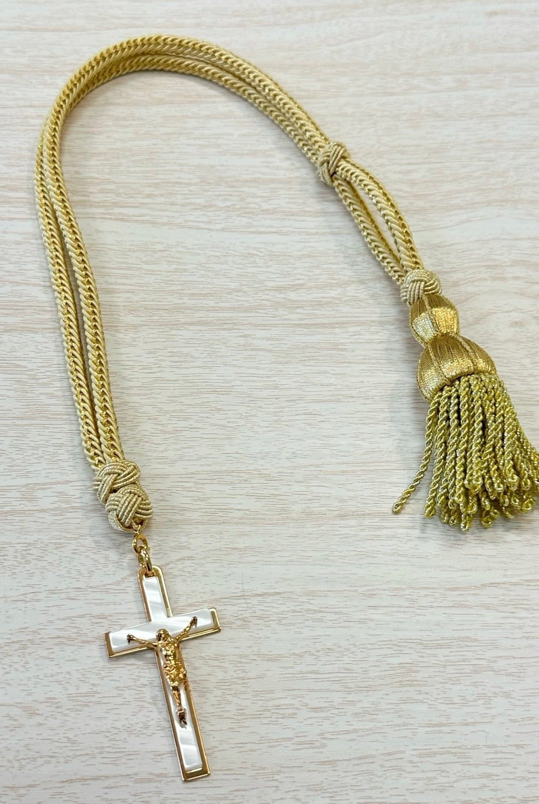 YoYo Boutique Accessories Golden Golden & Nacre Cross