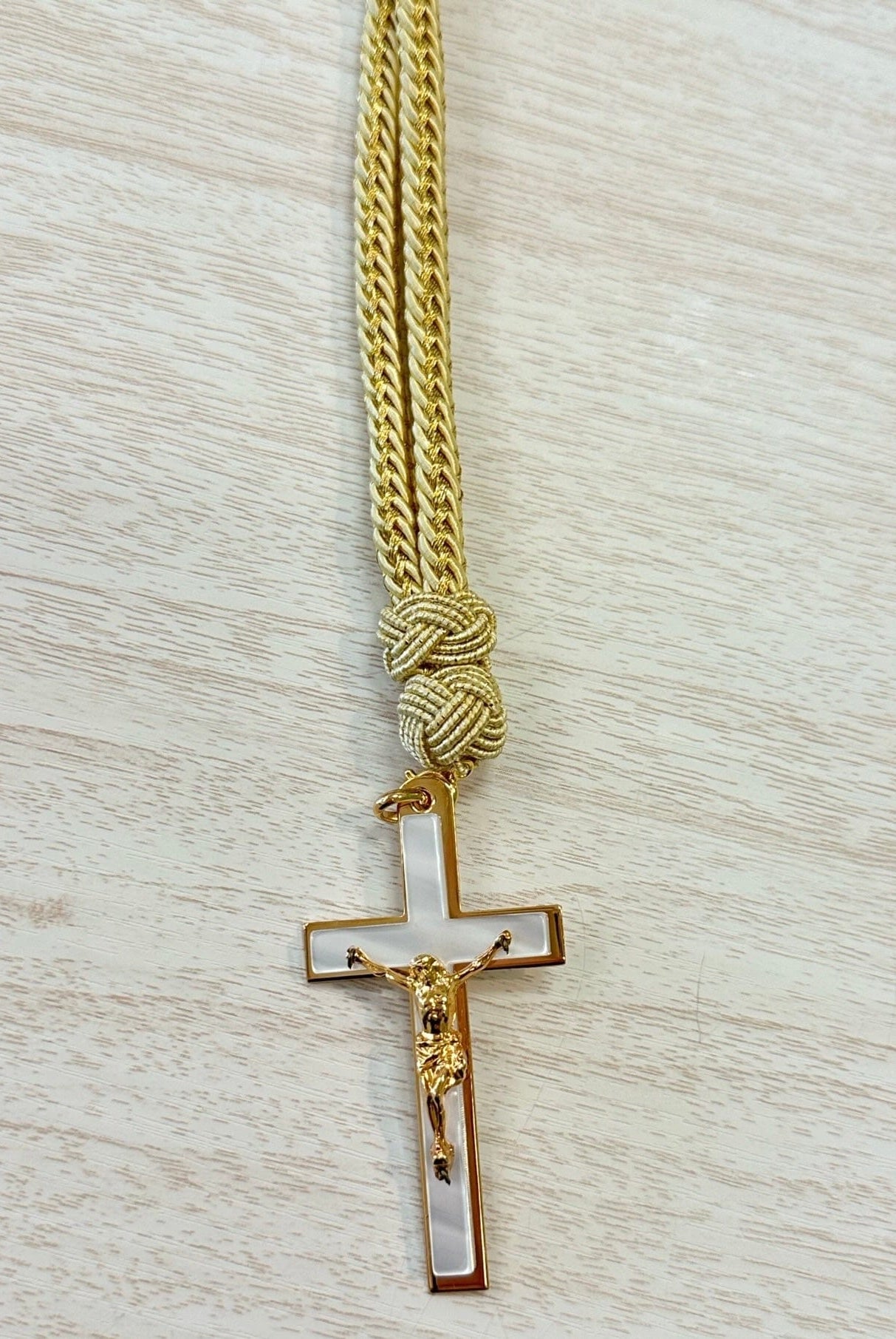 YoYo Boutique Accessories Golden Golden & Nacre Cross