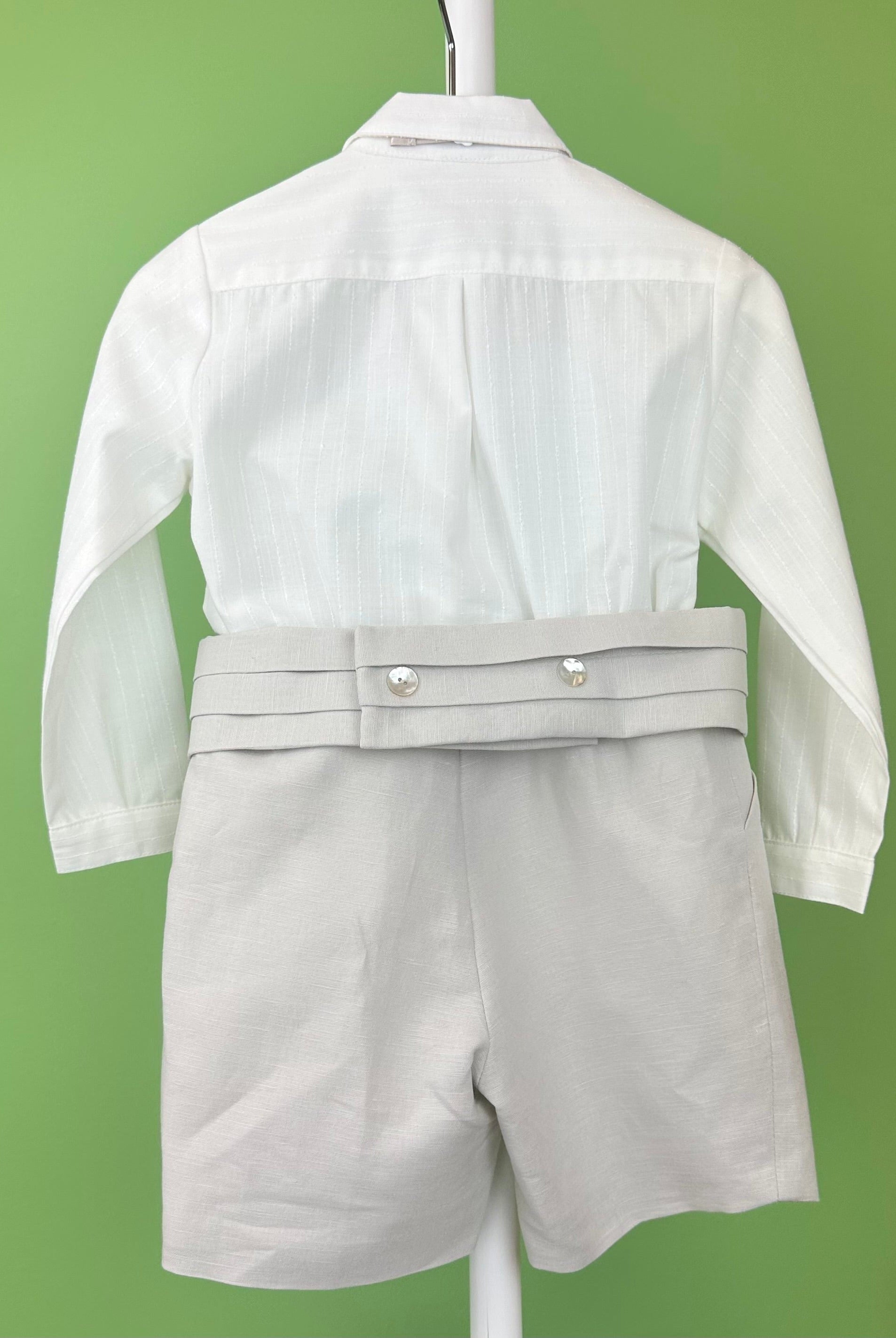 YoYo Boutique Baptism Alex Off-White & Sand Shorts Outfit