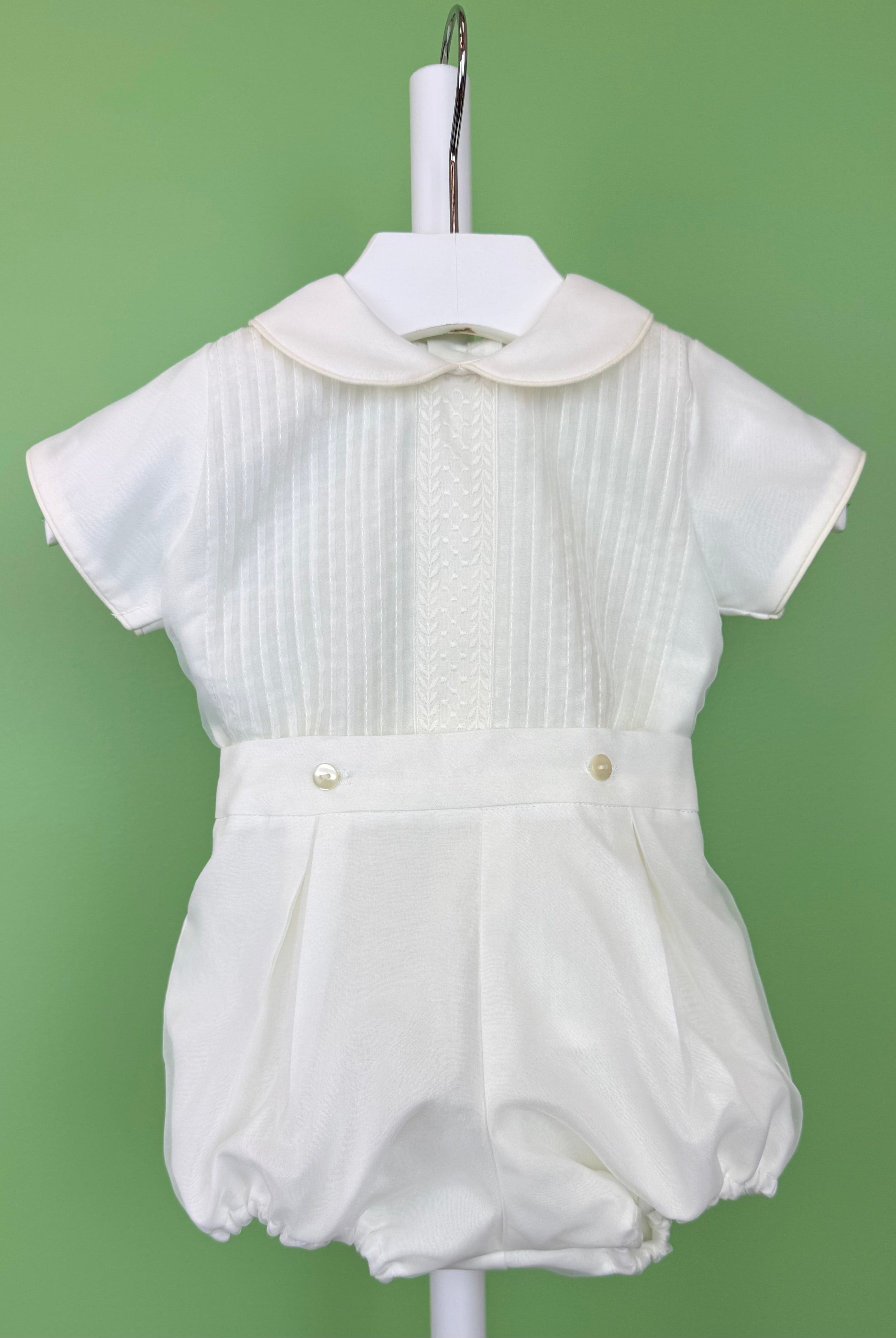 YoYo Boutique Baptism Alonso Off-White Outfit