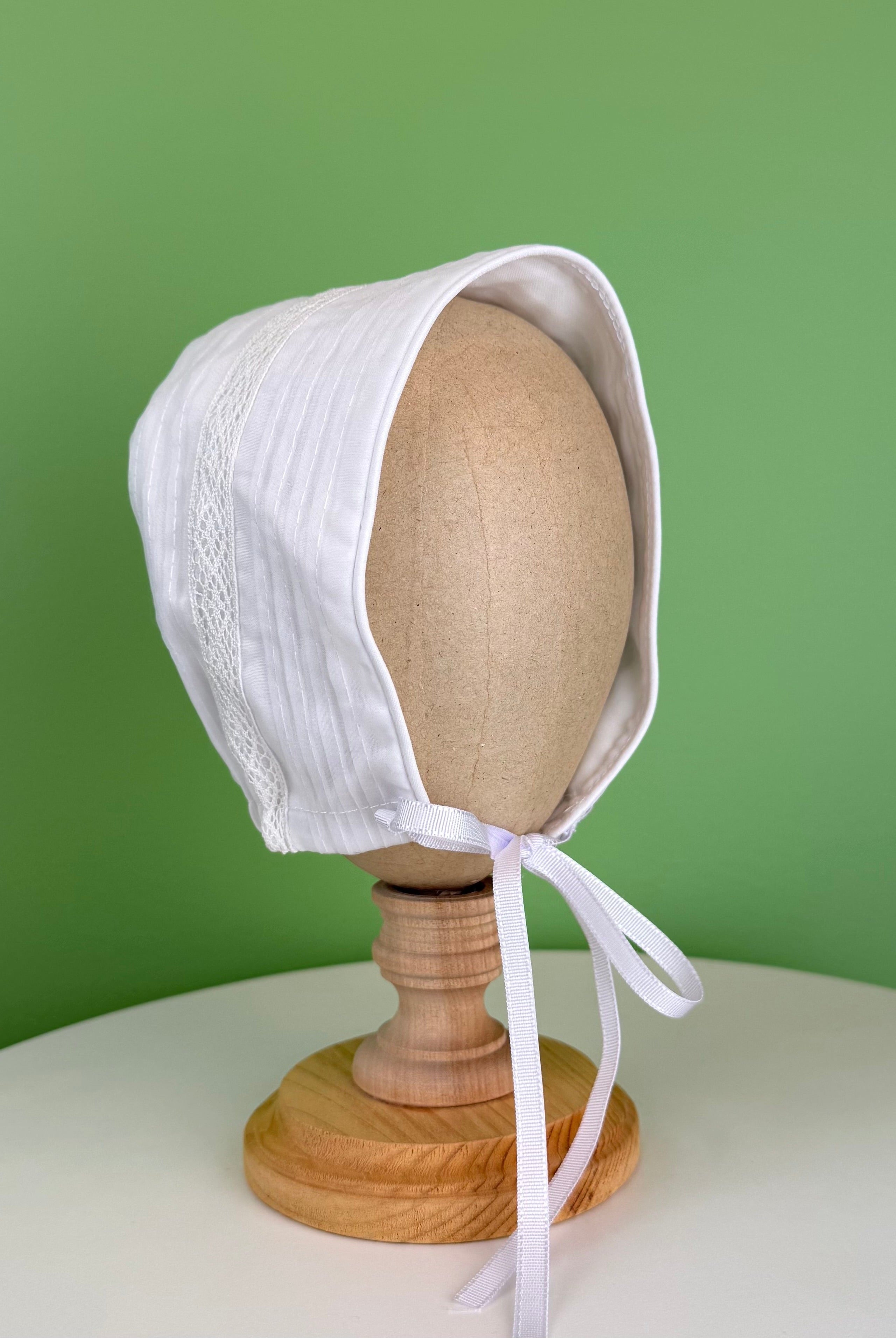 YoYo Boutique Baptism White Bonnet