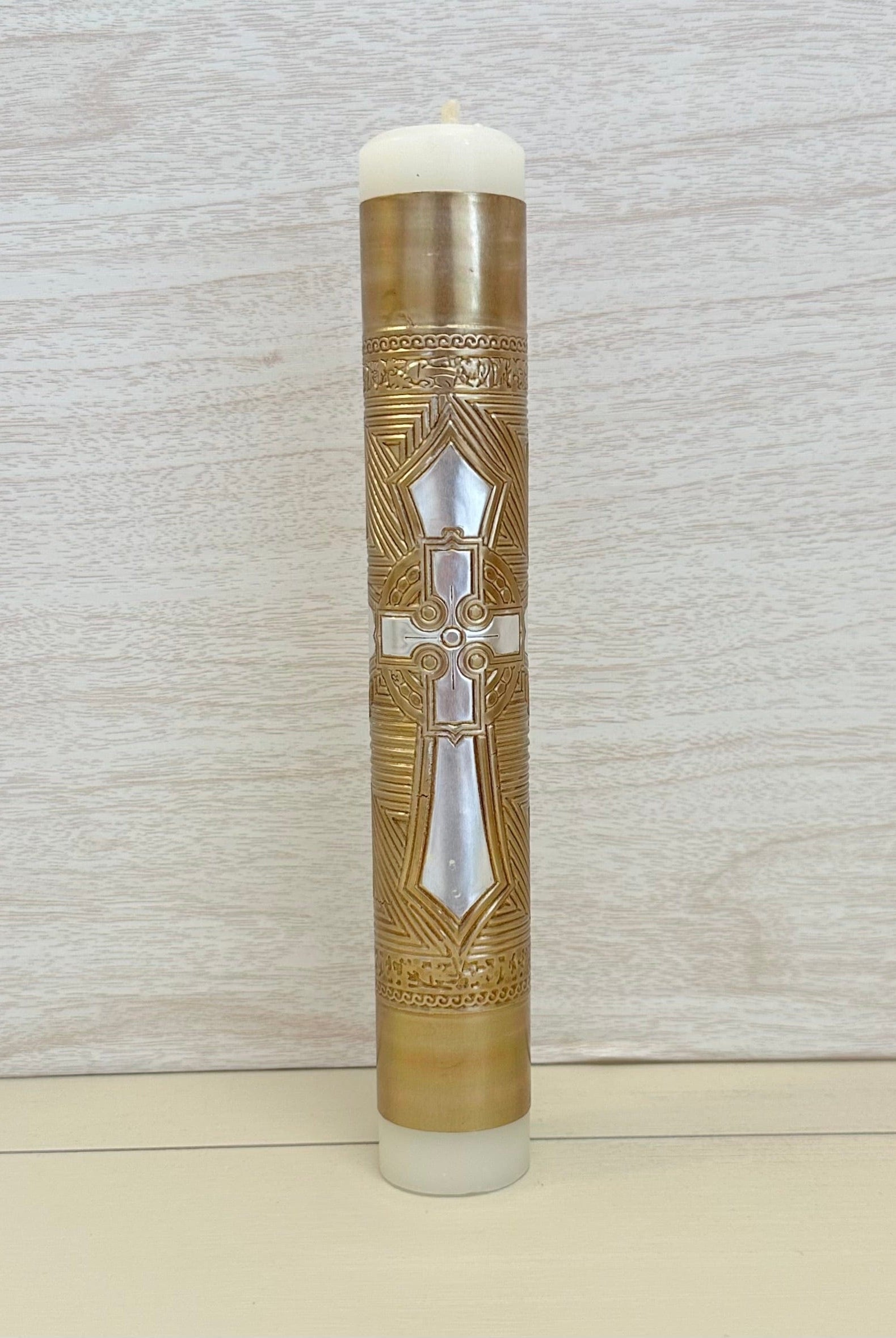 YoYo Boutique Bible Cross Bible & Candle