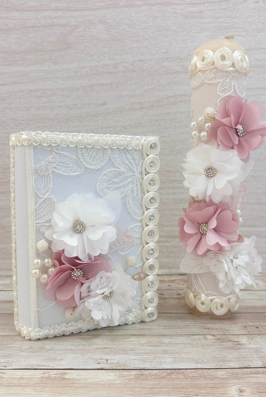 YoYo Boutique Bible Floral Bible & Candle