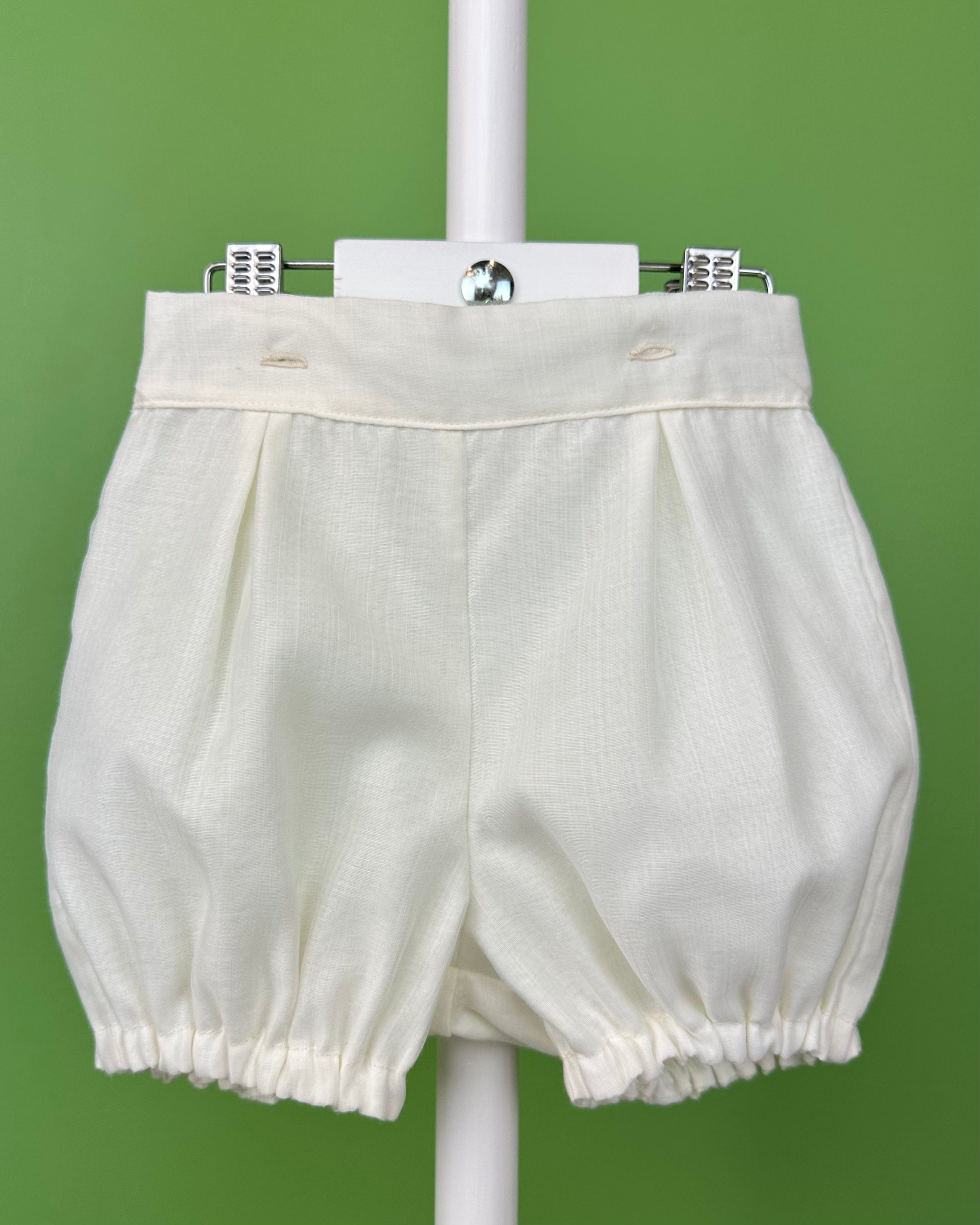 YoYo Boutique Fernando Off-White Bubbles Outfit