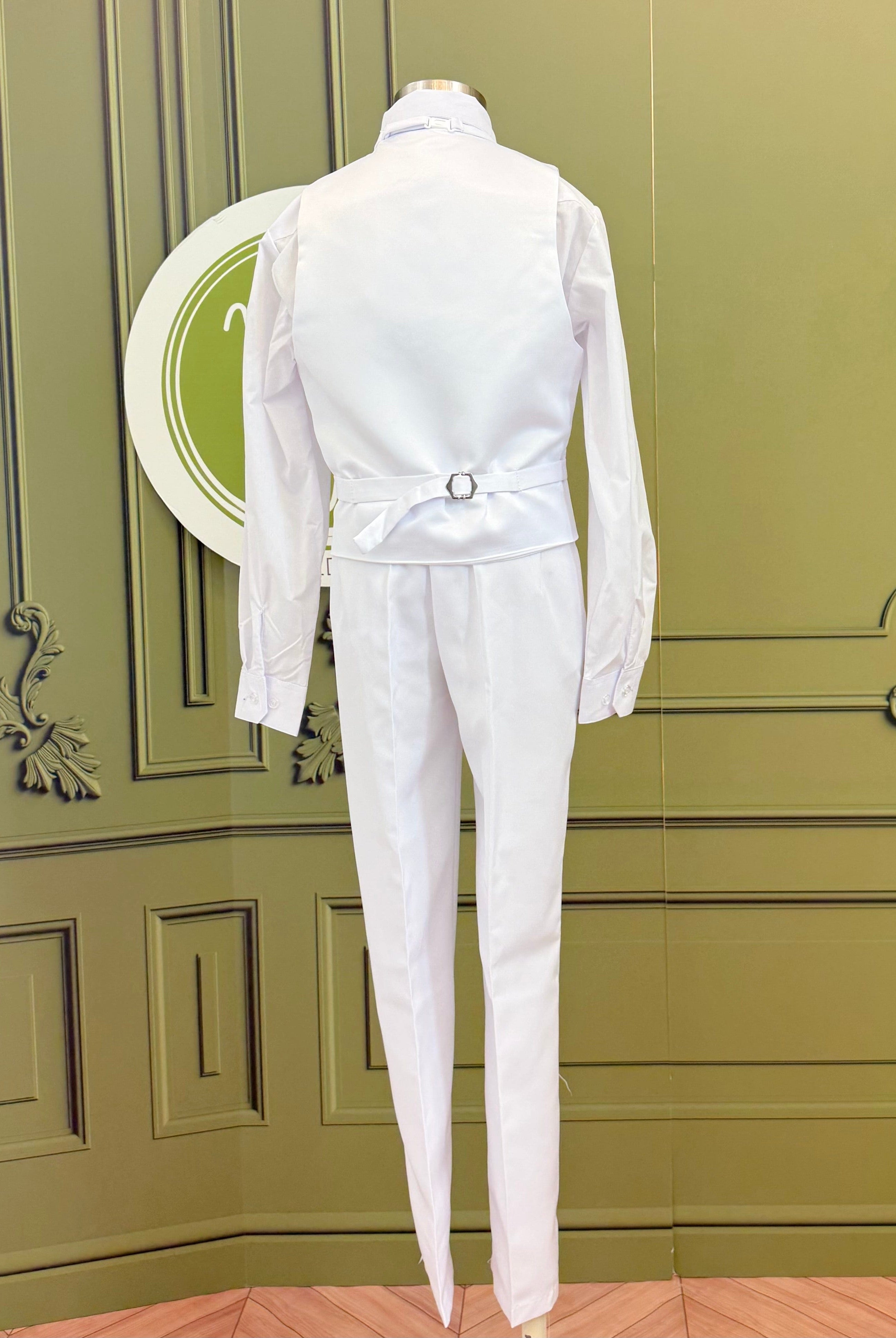 YoYo Boutique First Communion White First Communion Suit