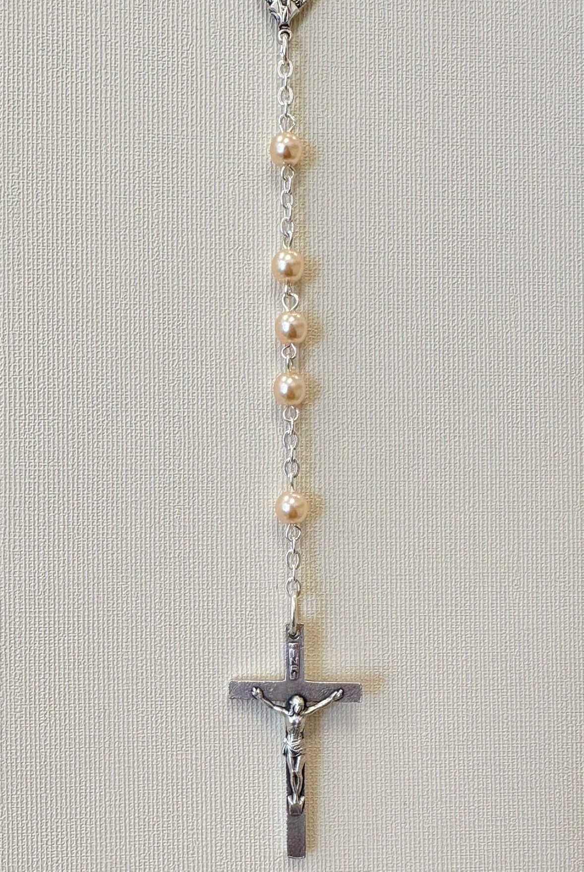 YoYo Boutique Rosary Silver Rosary Pearls & Silver