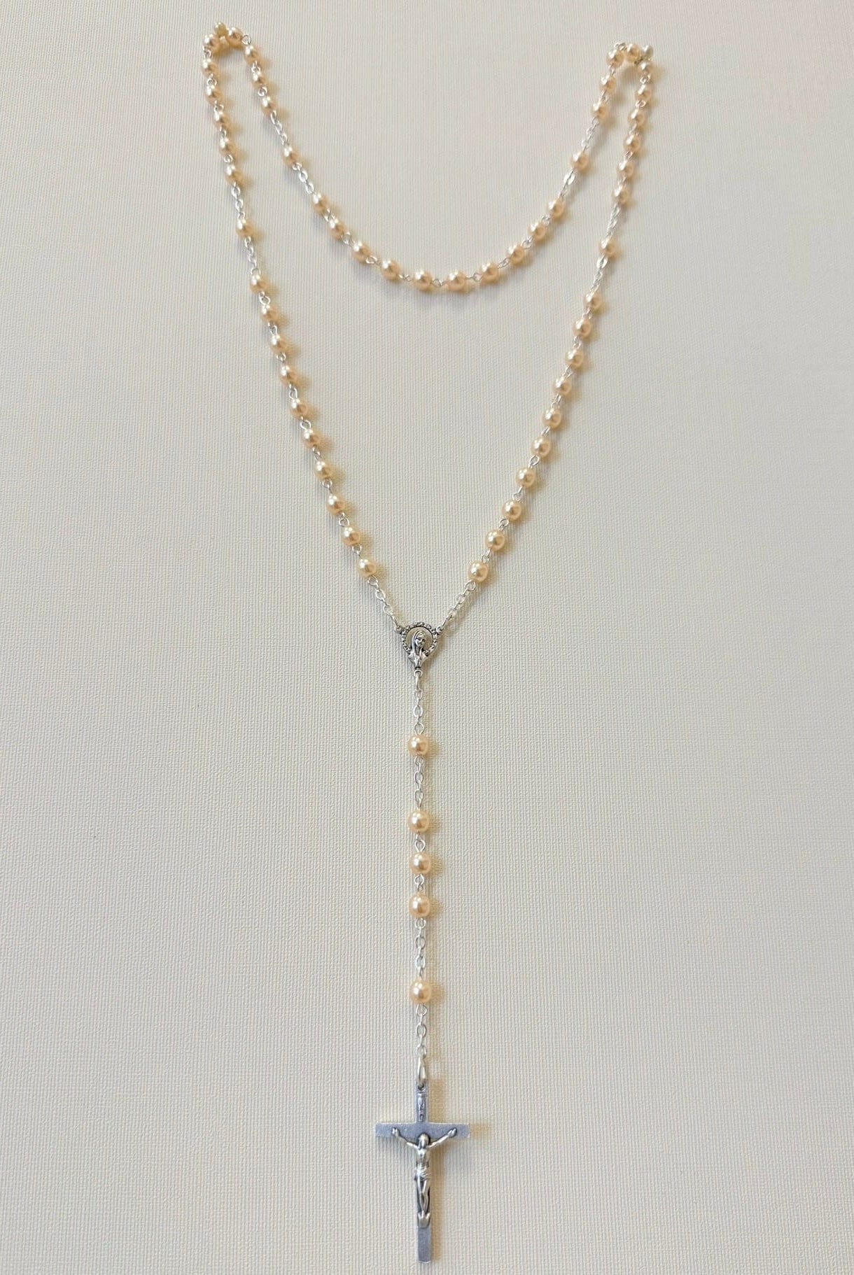 YoYo Boutique Rosary Silver Rosary Pearls & Silver