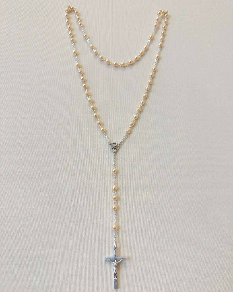 YoYo Boutique Rosary Silver Rosary Pearls & Silver