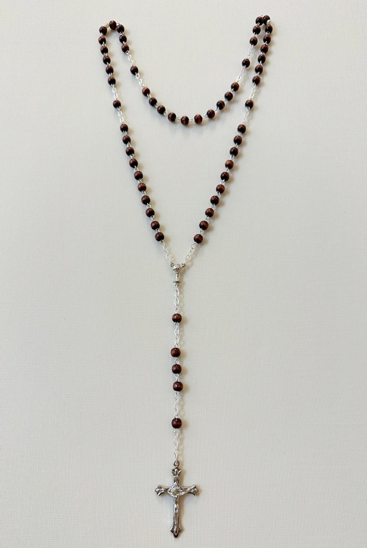 YoYo Boutique Rosary Wood Rosary Wood & Silver