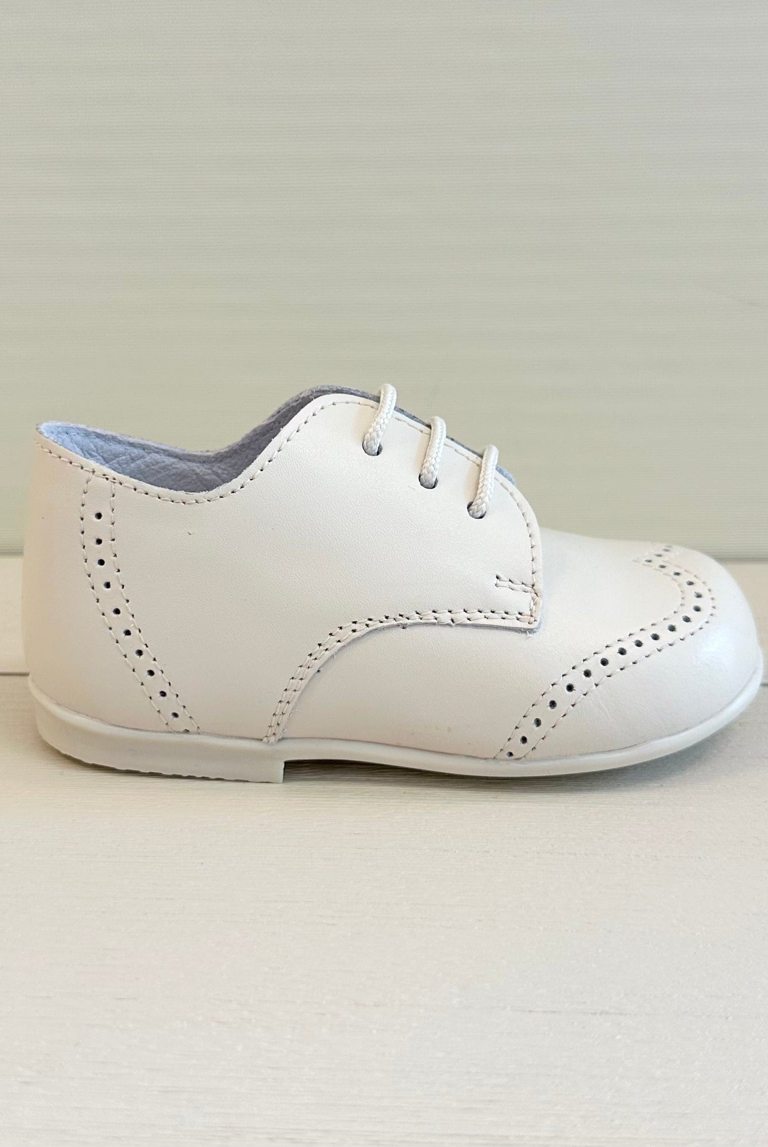YoYo Boutique Shoes Off-White Oxford Shoes