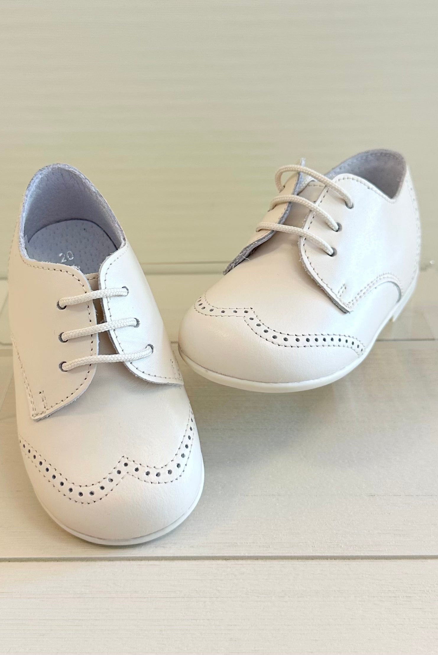 YoYo Boutique Shoes Off-White Oxford Shoes