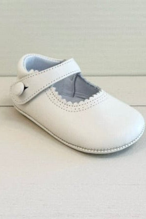 YoYo Boutique Shoes Off-White Pre-Walker Mary Jane Shoes