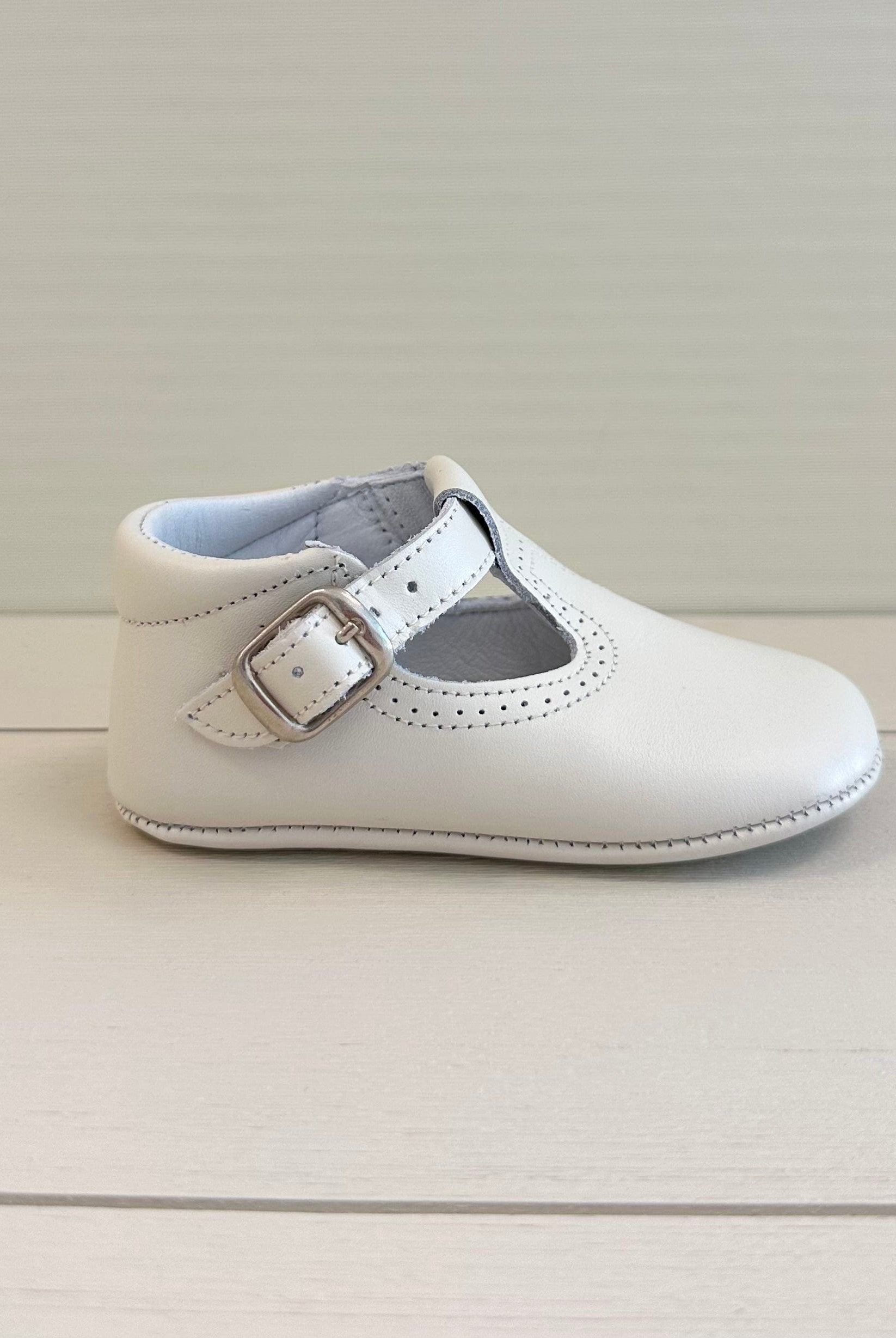 YoYo Boutique Shoes Off-White Pre-Walker T-Bar Shoes