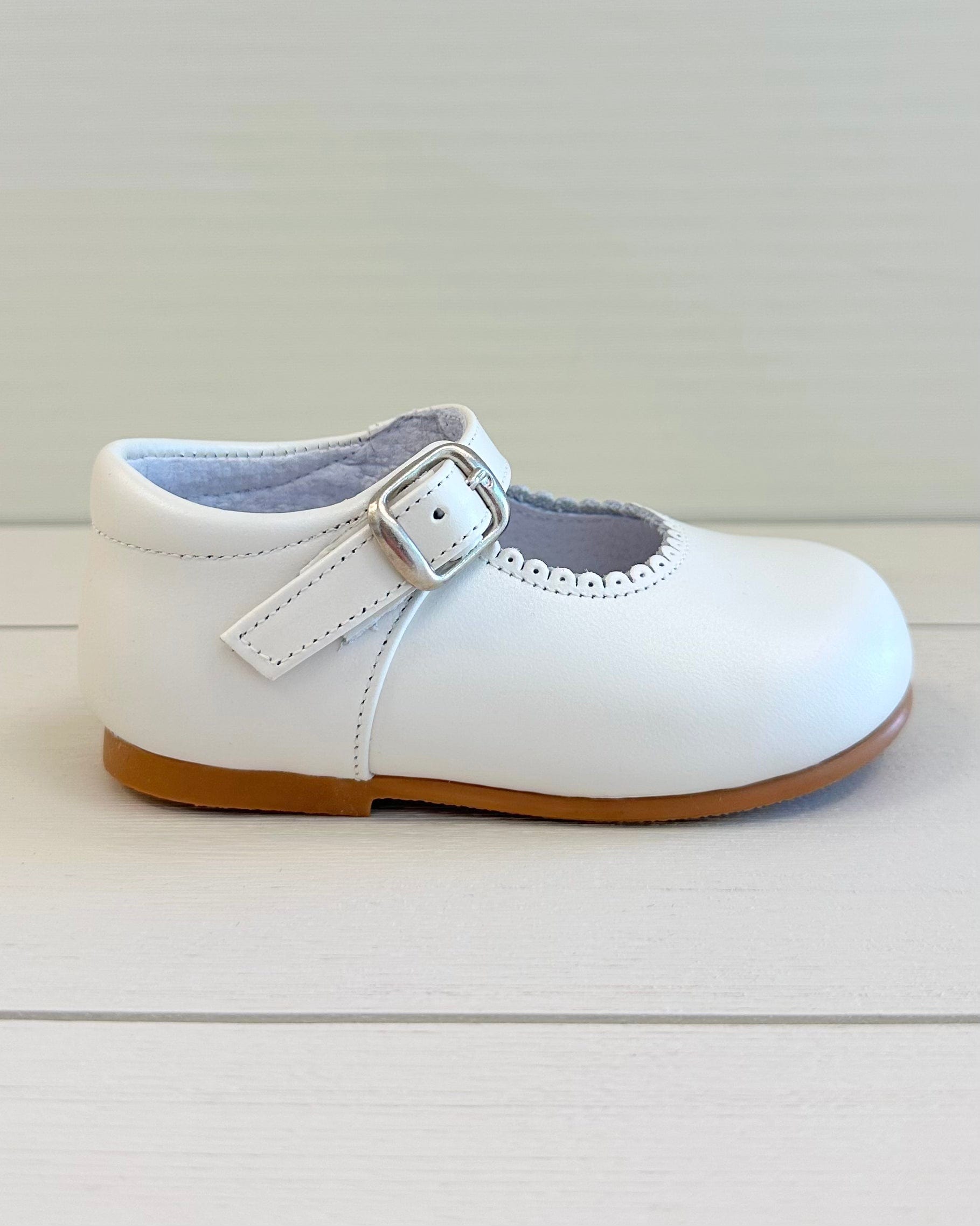 YoYo Boutique Shoes Pearl White Mary Jane Shoes