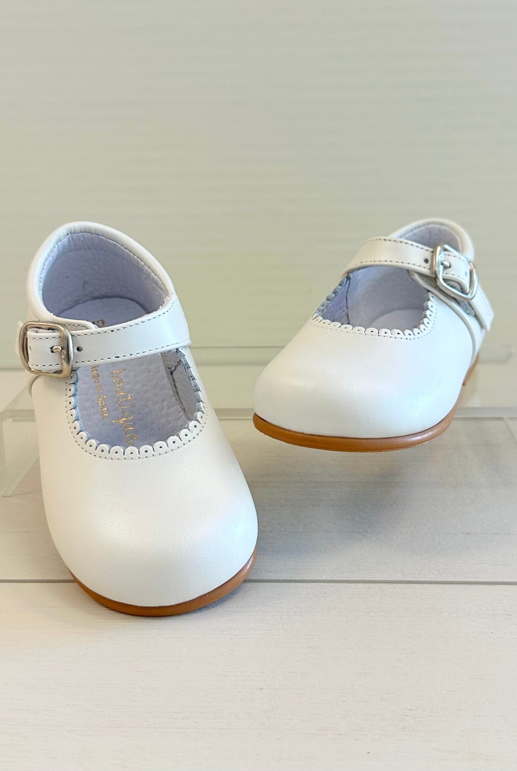 YoYo Boutique Shoes Pearl White Mary Jane Shoes
