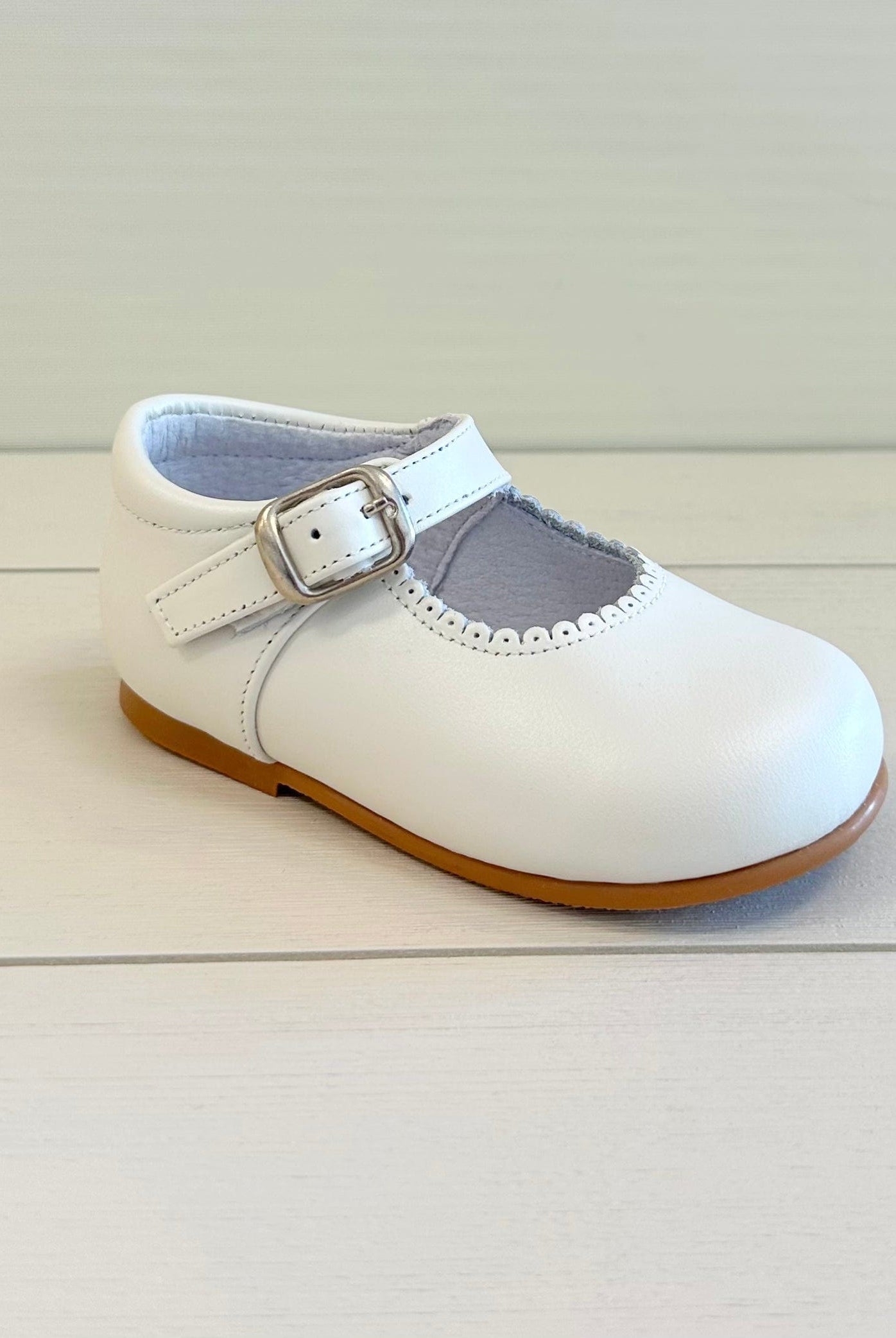 YoYo Boutique Shoes Pearl White Mary Jane Shoes
