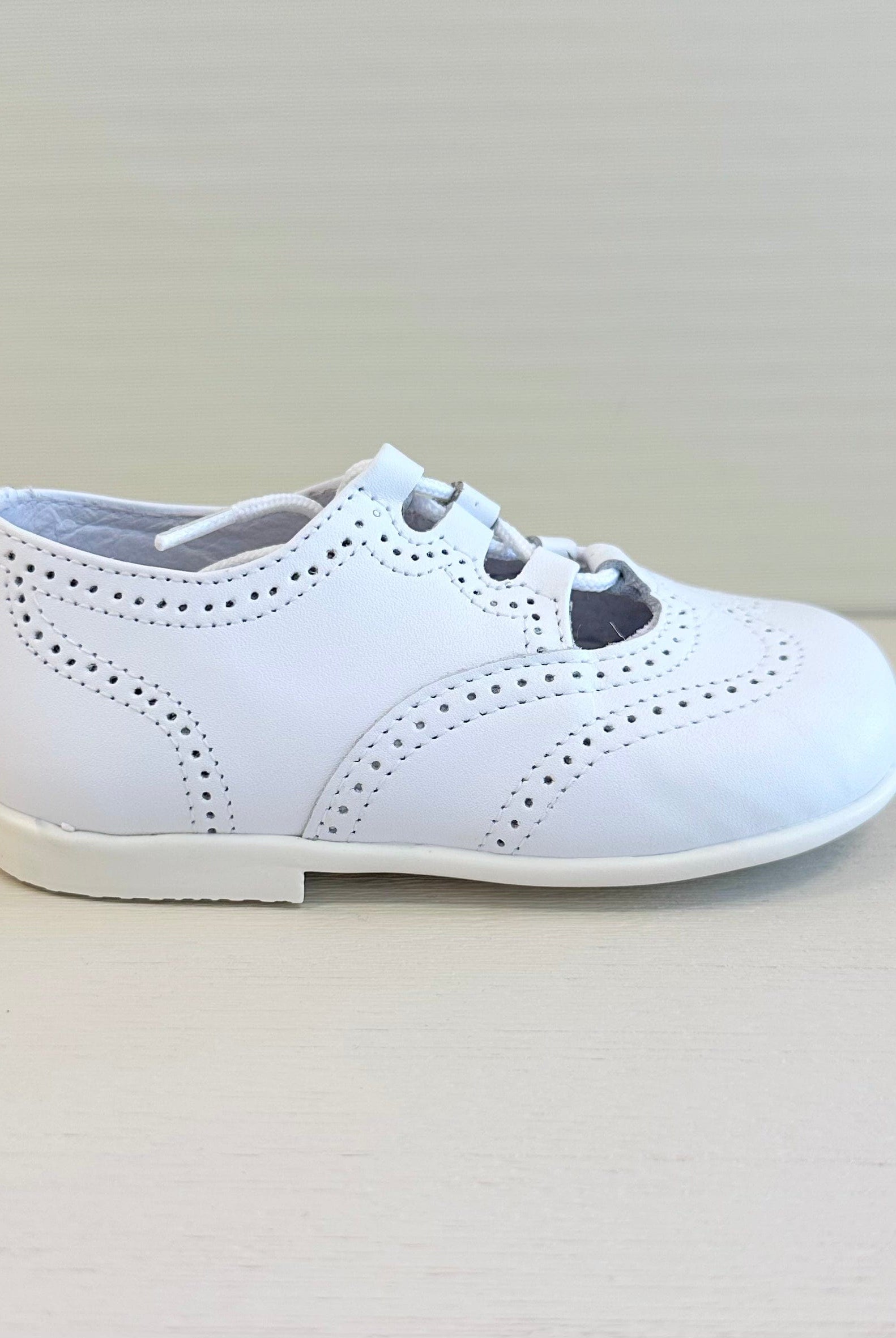YoYo Boutique Shoes White English Shoes