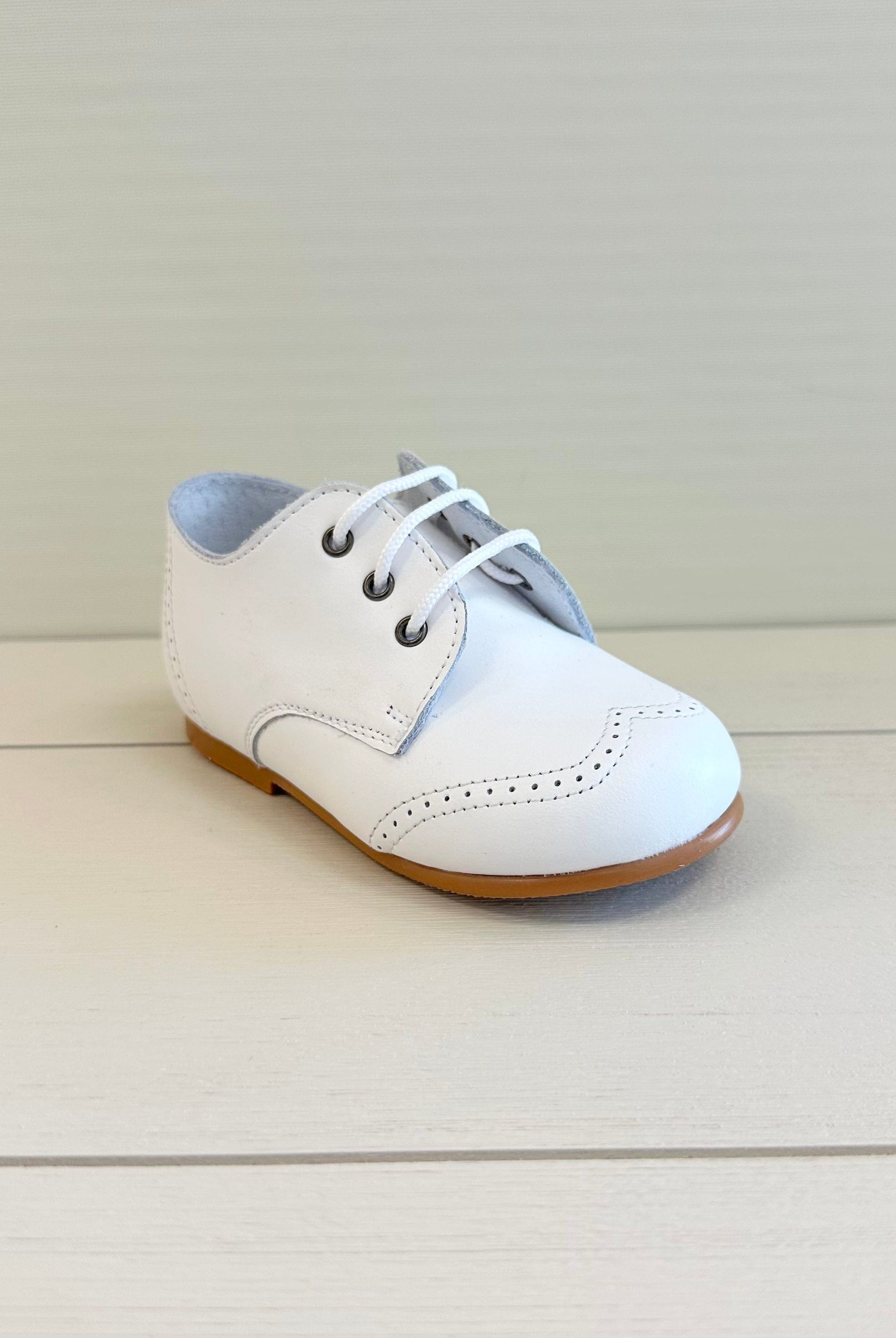YoYo Boutique Shoes White Oxford Shoes