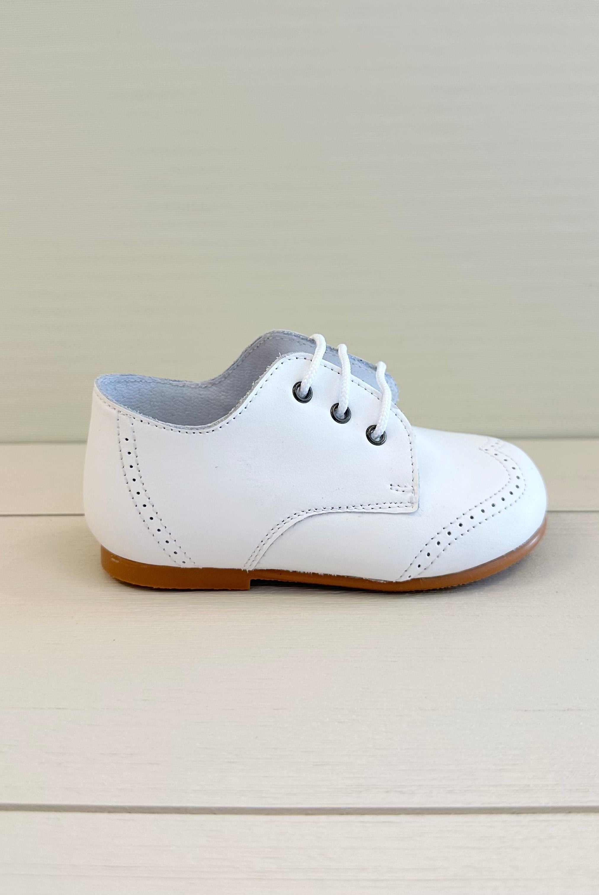 YoYo Boutique Shoes White Oxford Shoes