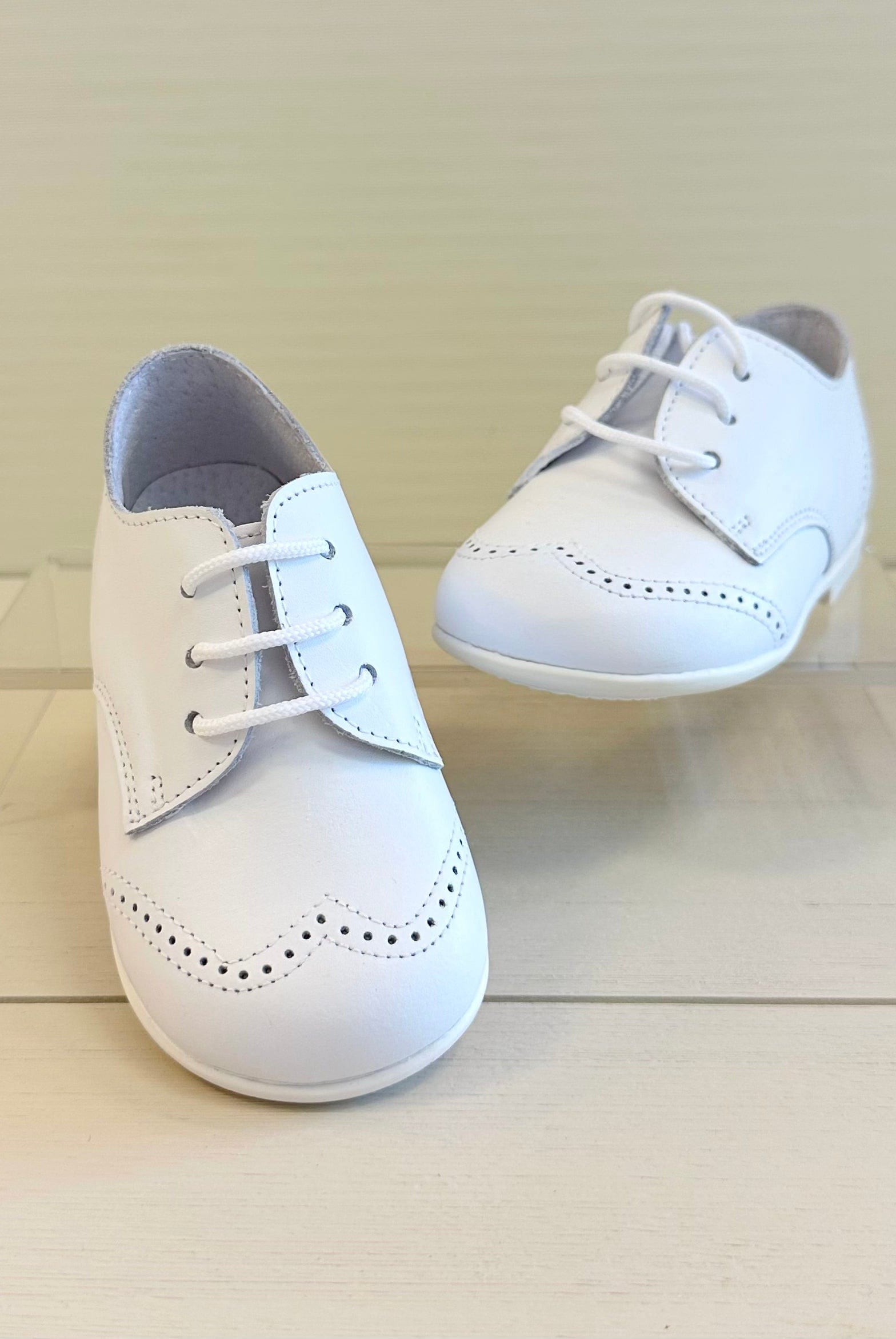 YoYo Boutique Shoes White Oxford Shoes