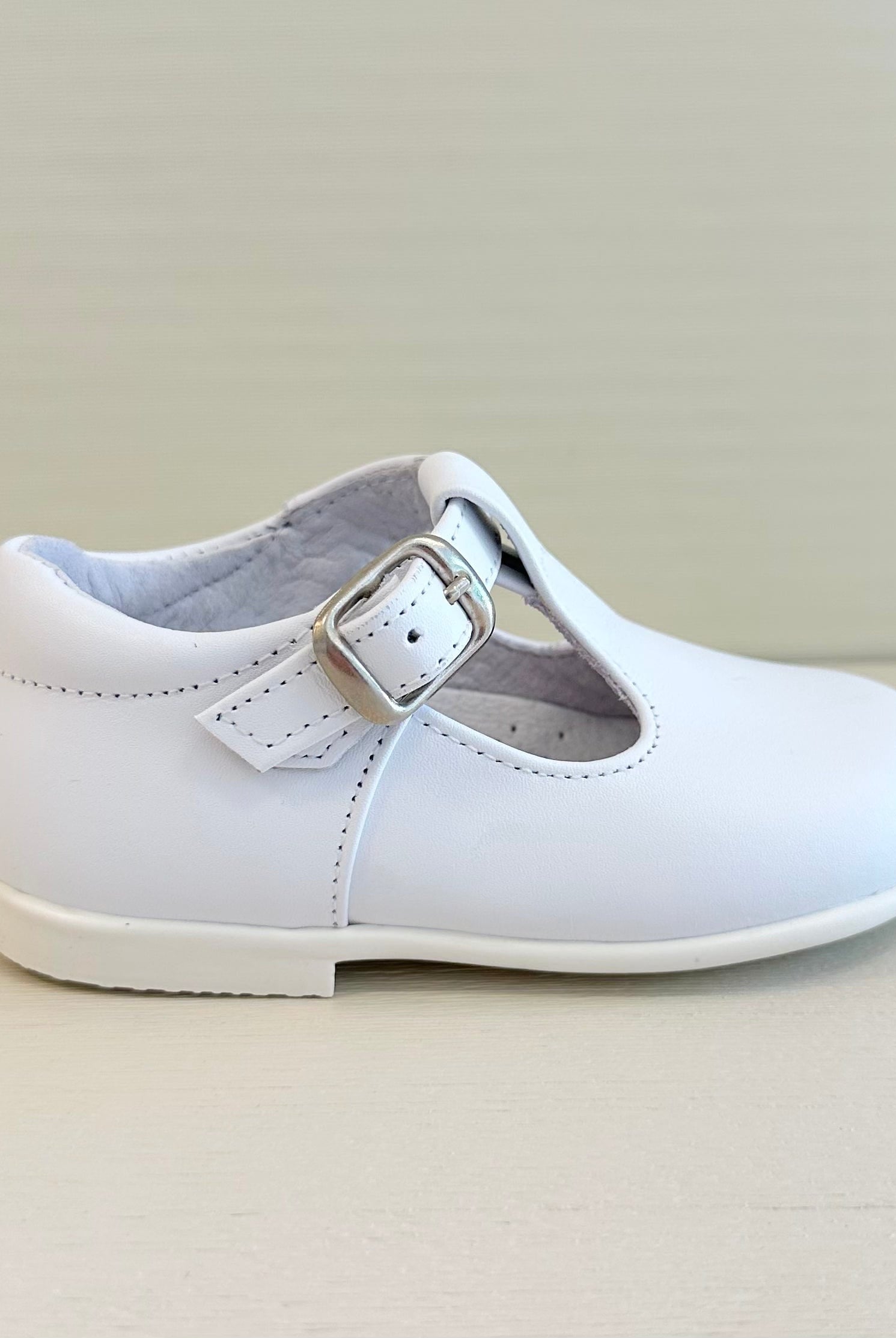 YoYo Boutique Shoes White T-Bar Shoes