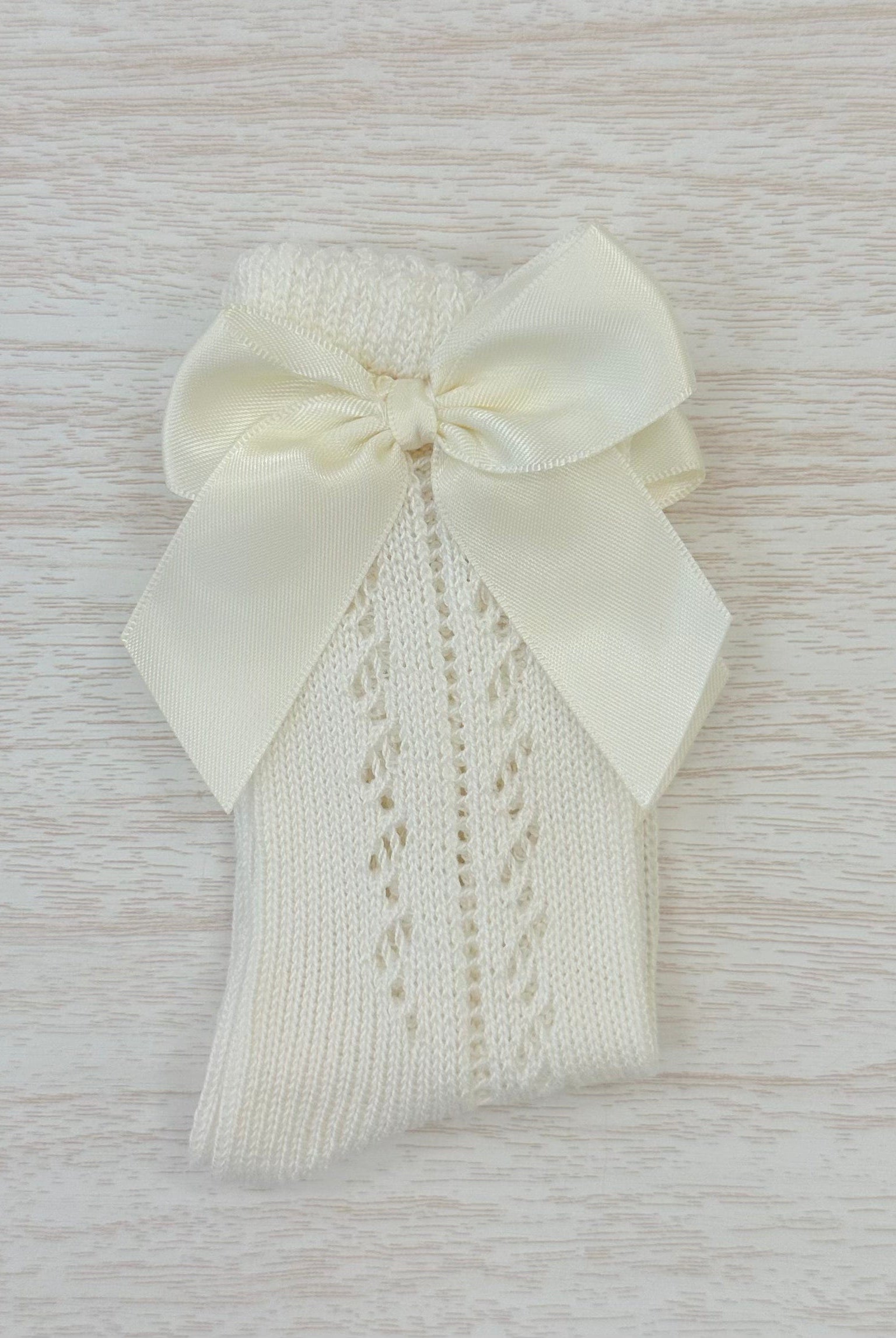 YoYo Boutique Socks Off-White Openwork with Bow Kneehigh Socks