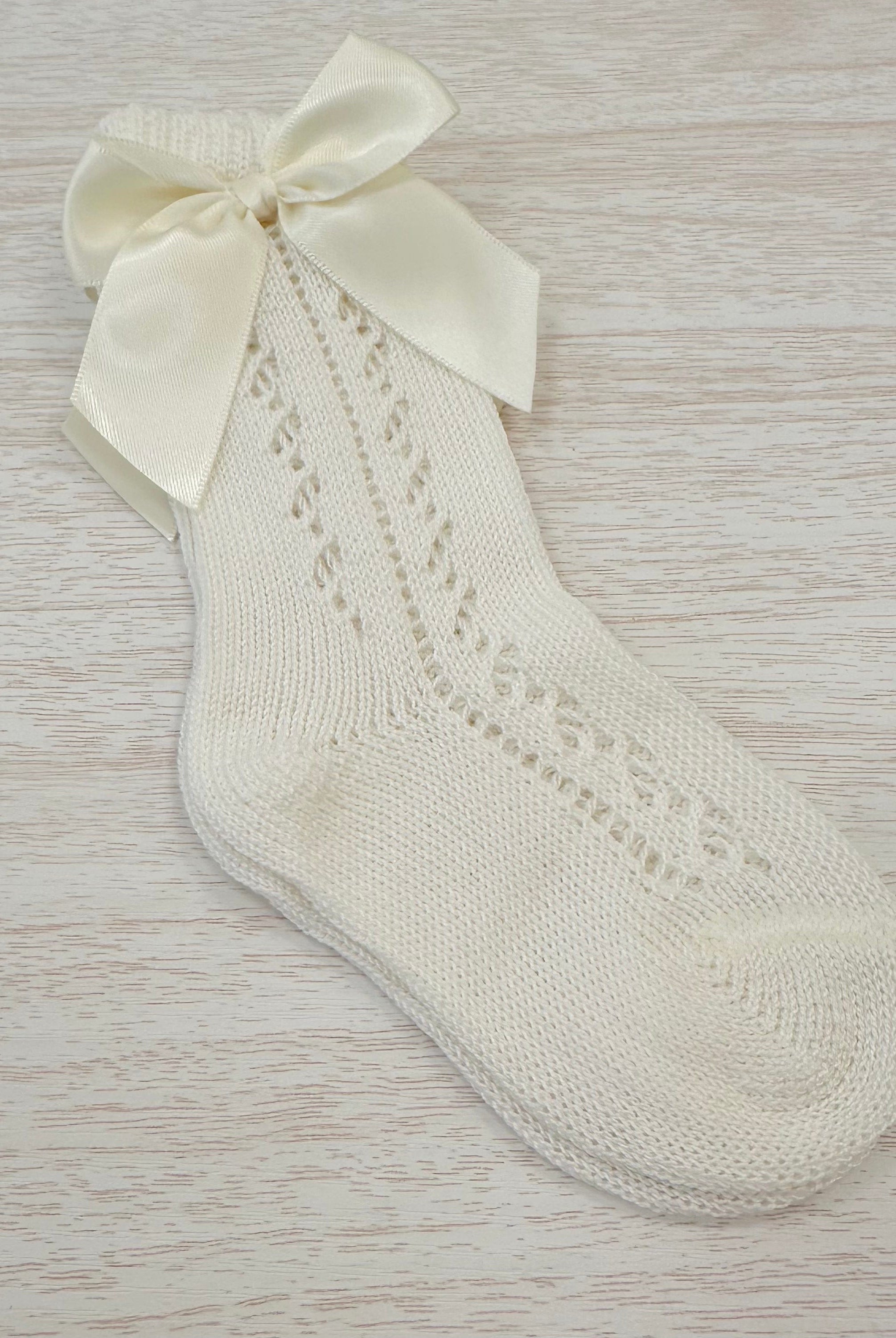 YoYo Boutique Socks Off-White Openwork with Bow Kneehigh Socks