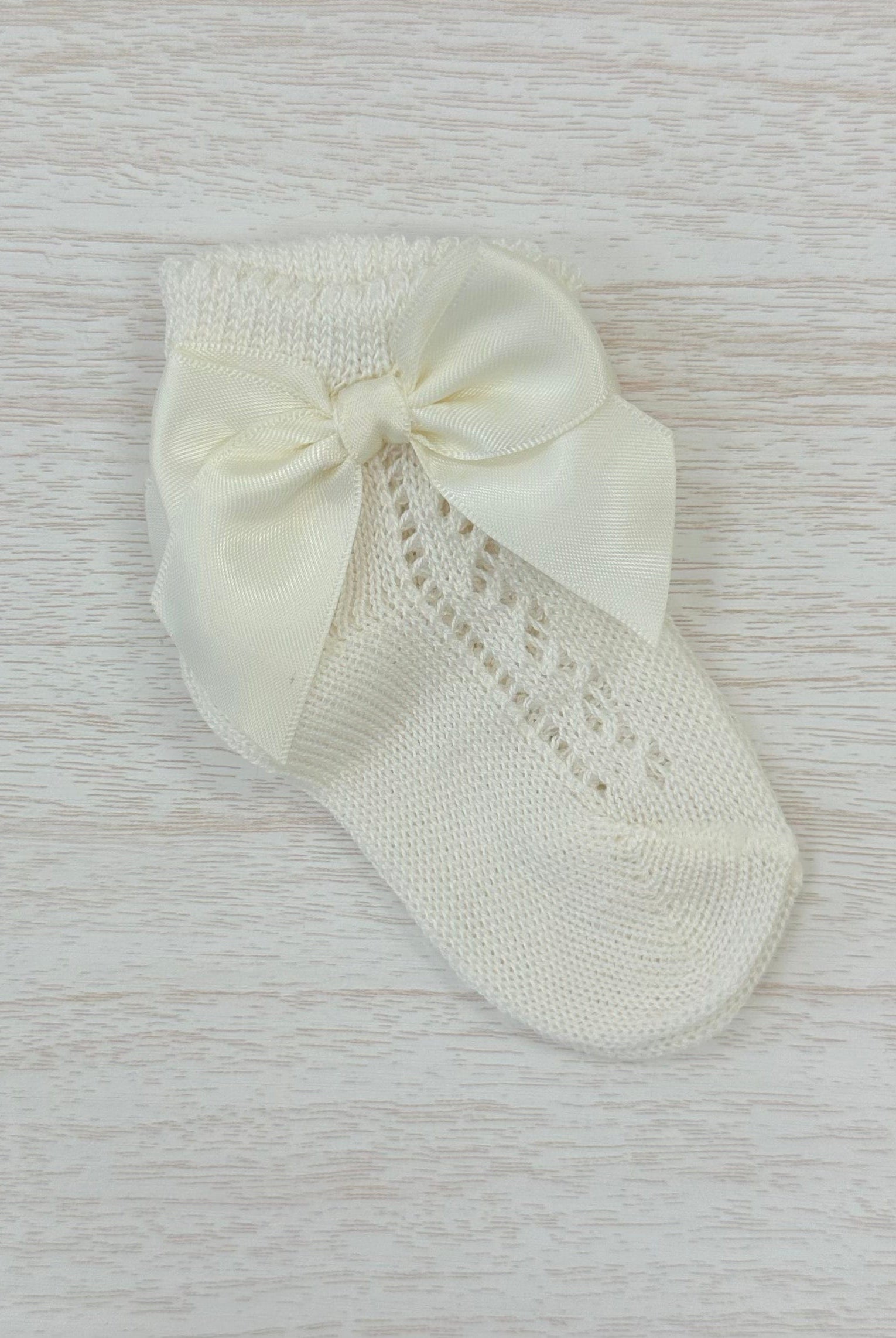 YoYo Boutique Socks Off-White Openwork with Bow Socks