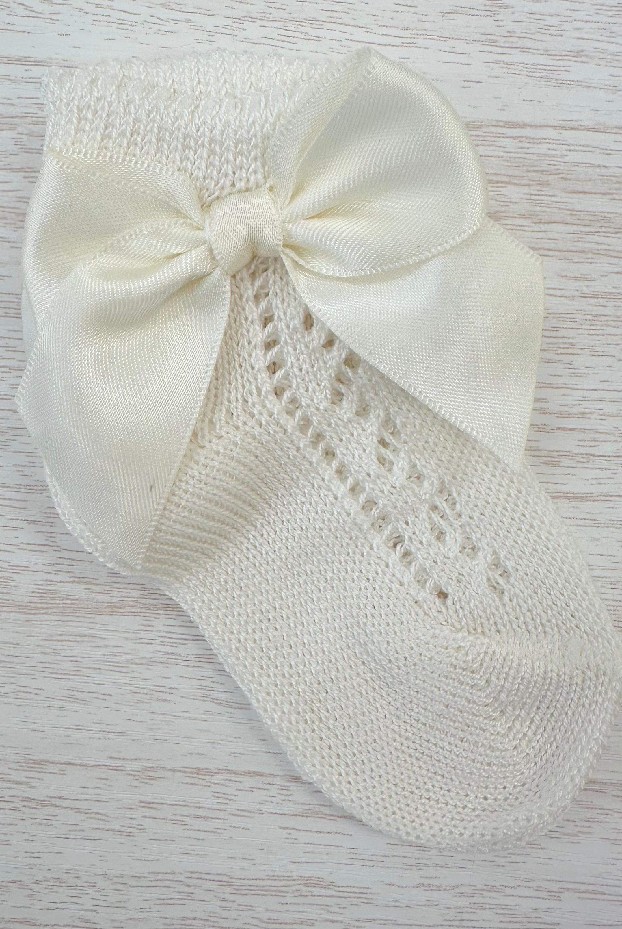 YoYo Boutique Socks Off-White Openwork with Bow Socks