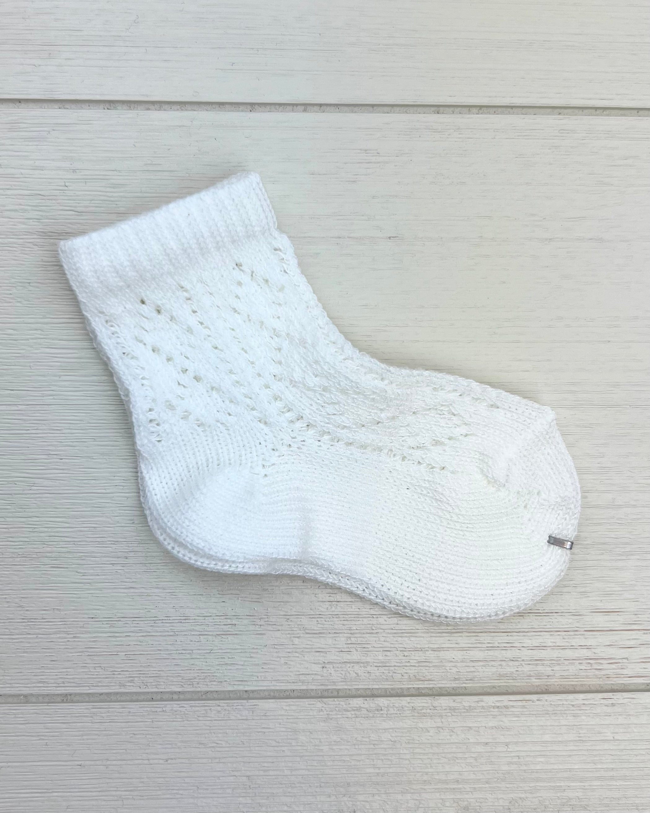 Condor Socks Off-White Perle Ankle Socks with Openwork