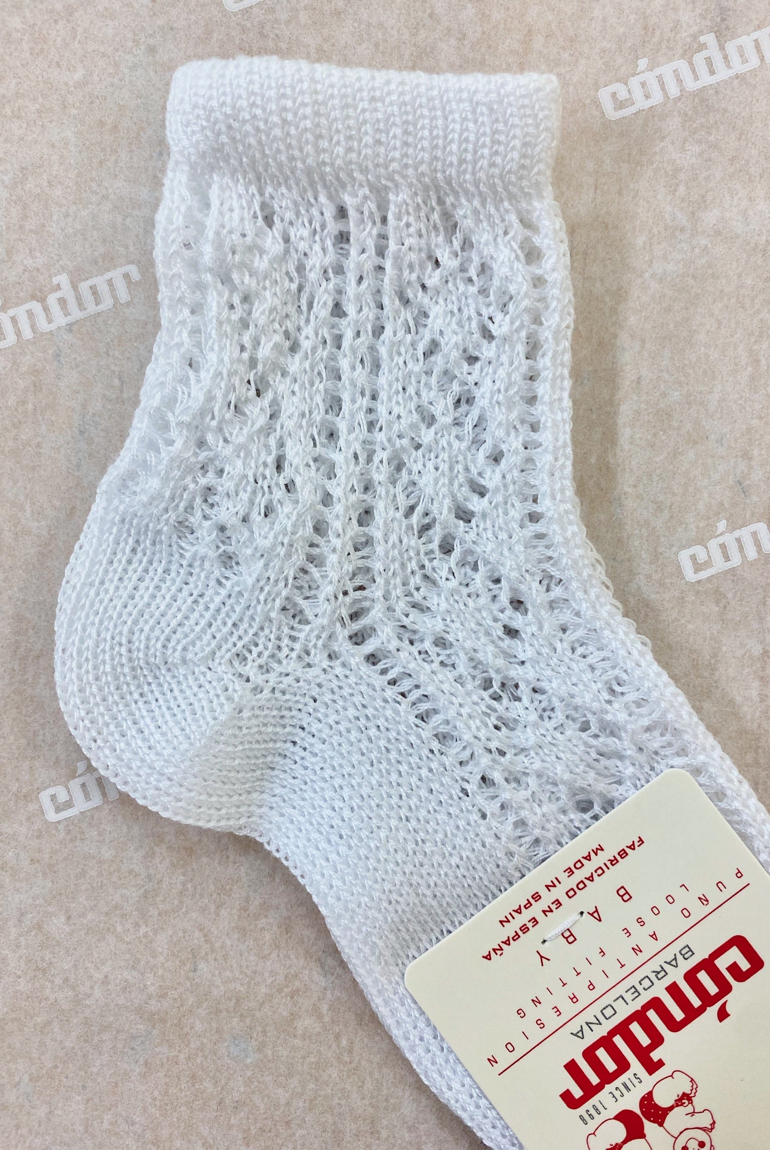 Condor Socks White Perle Ankle Socks with Openwork