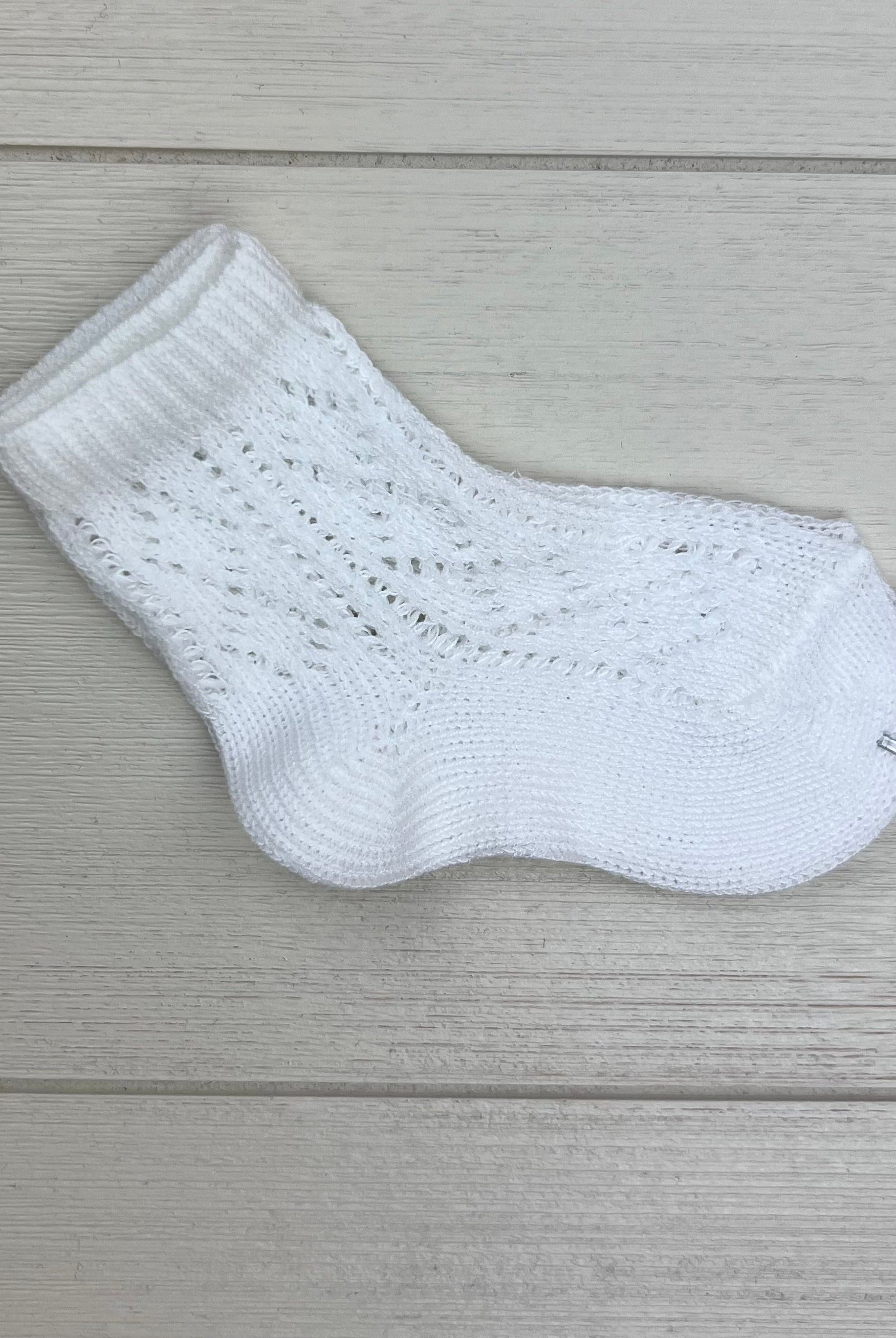 Condor Socks White Perle Ankle Socks with Openwork