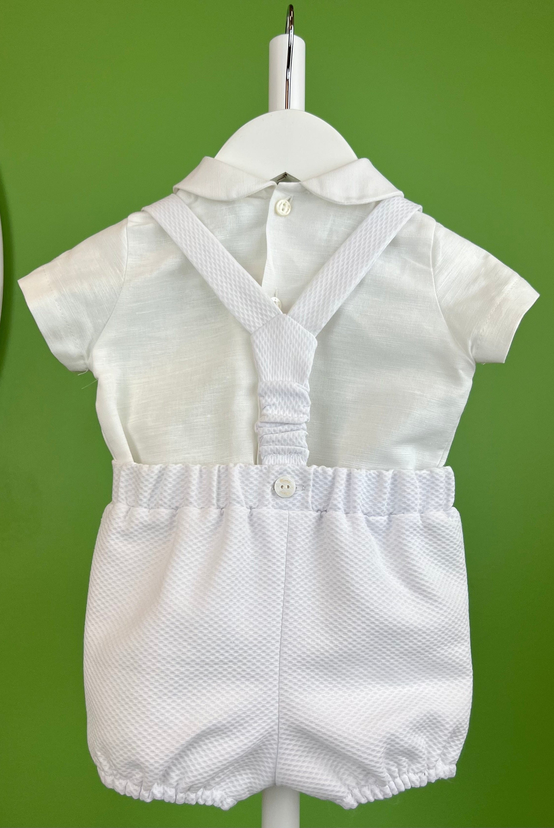 YoYo Boutique Alan White Outfit