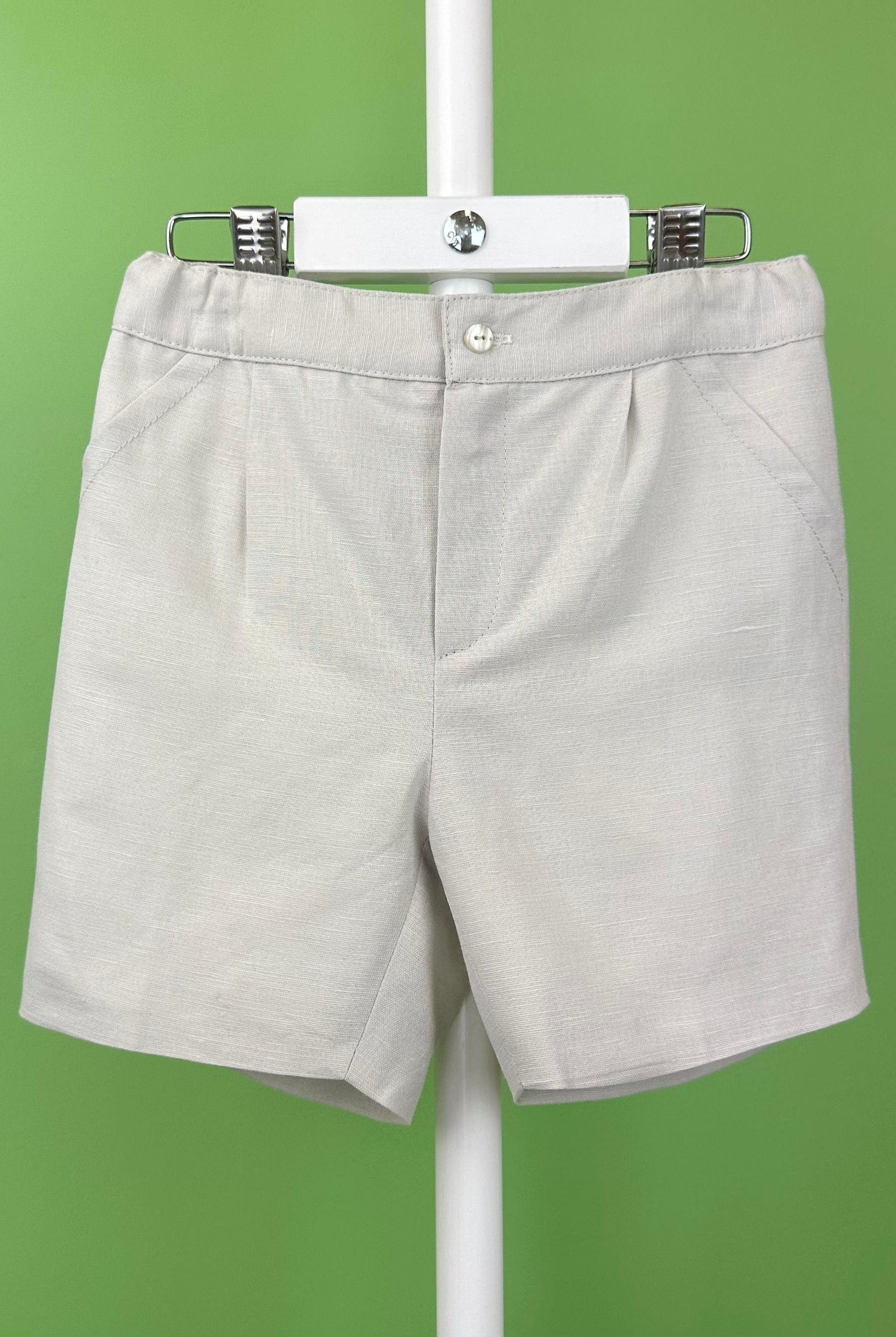 YoYo Boutique Baptism Alex Off-White & Sand Shorts Outfit