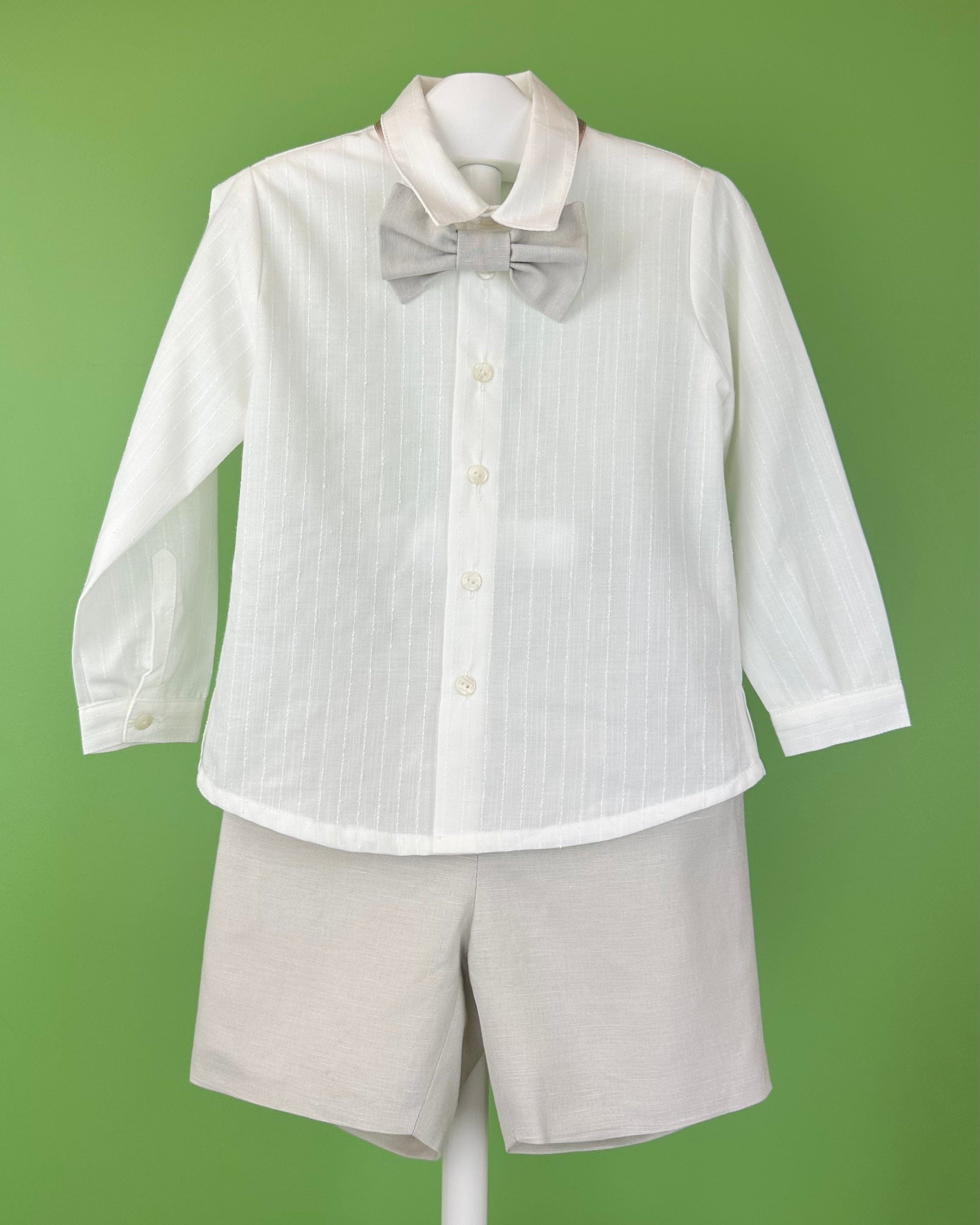 YoYo Boutique Baptism Alex Off-White & Sand Shorts Outfit