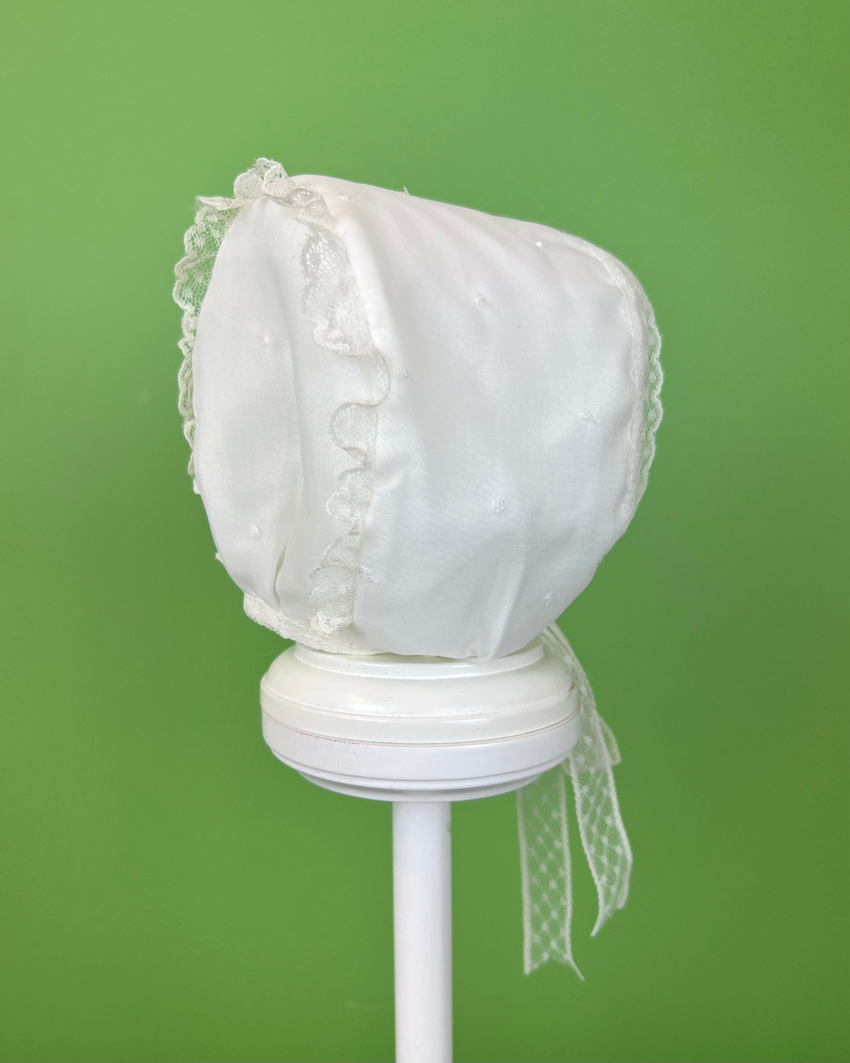 YoYo Boutique Joanna White Dress with Bonnet