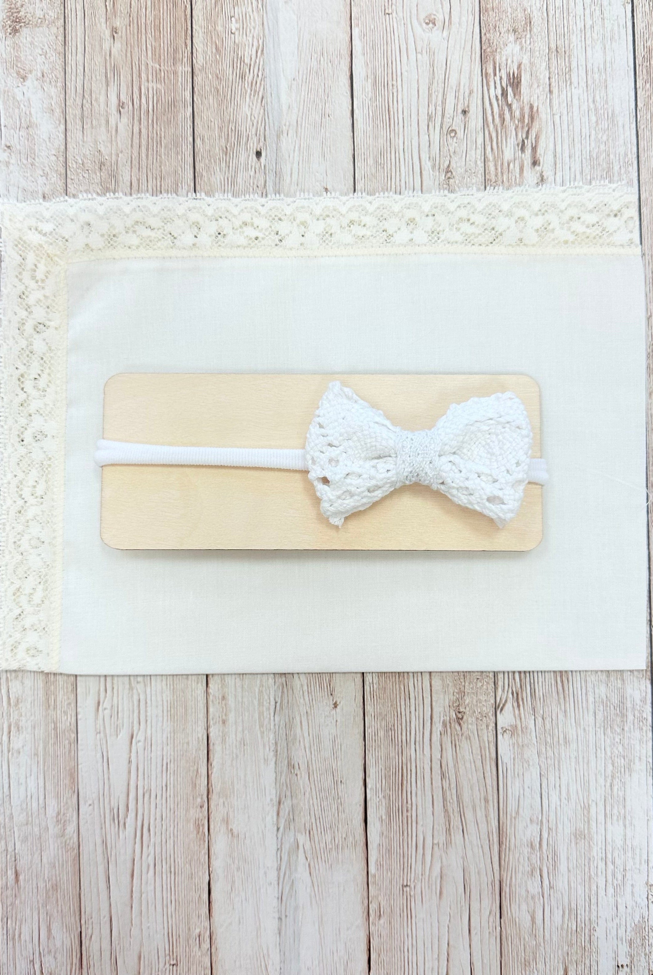YoYo Boutique White Mini White Crochet Bow Headband