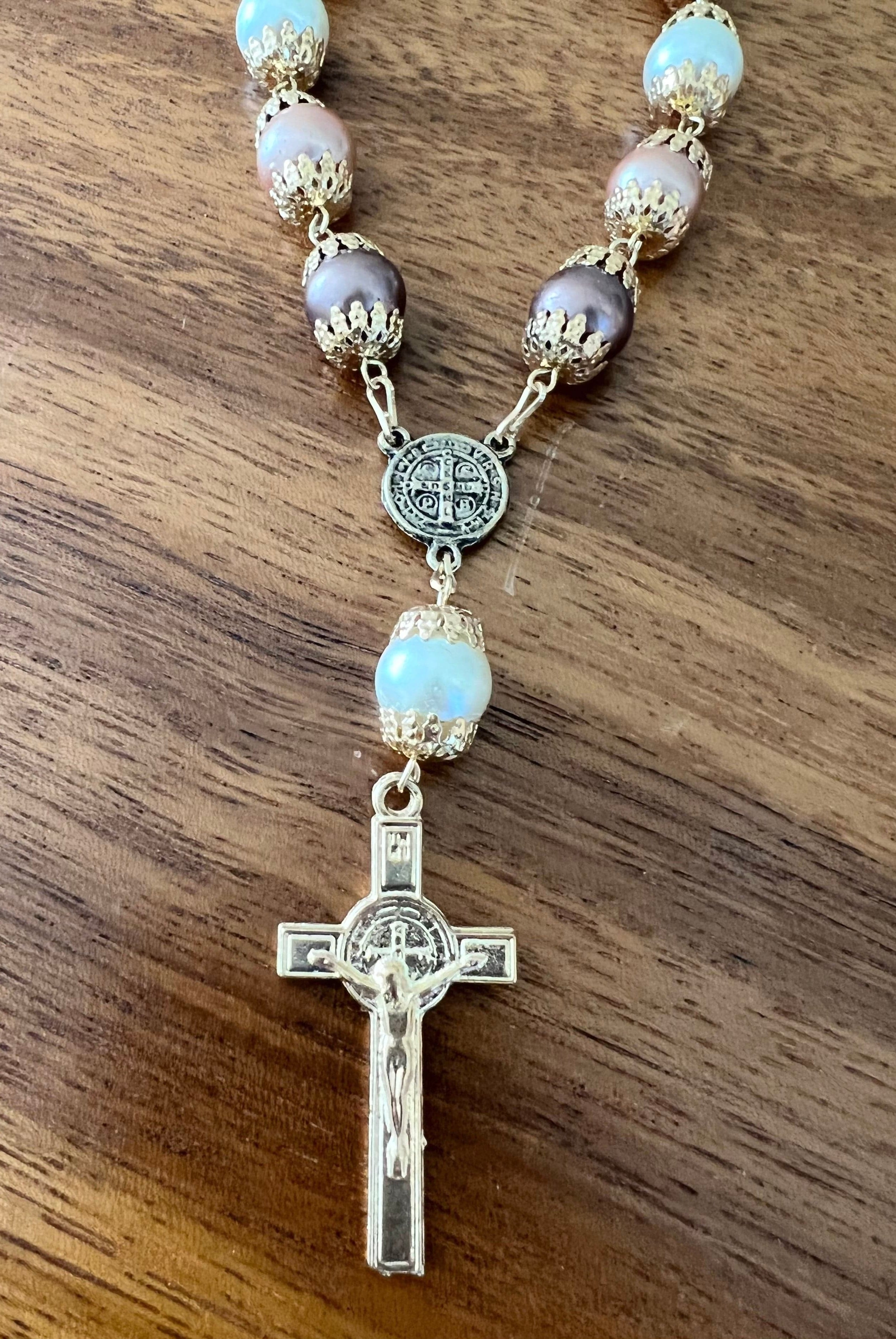 YoYo Children's Boutique Accesories Tri-Color Pearls Mini Rosary