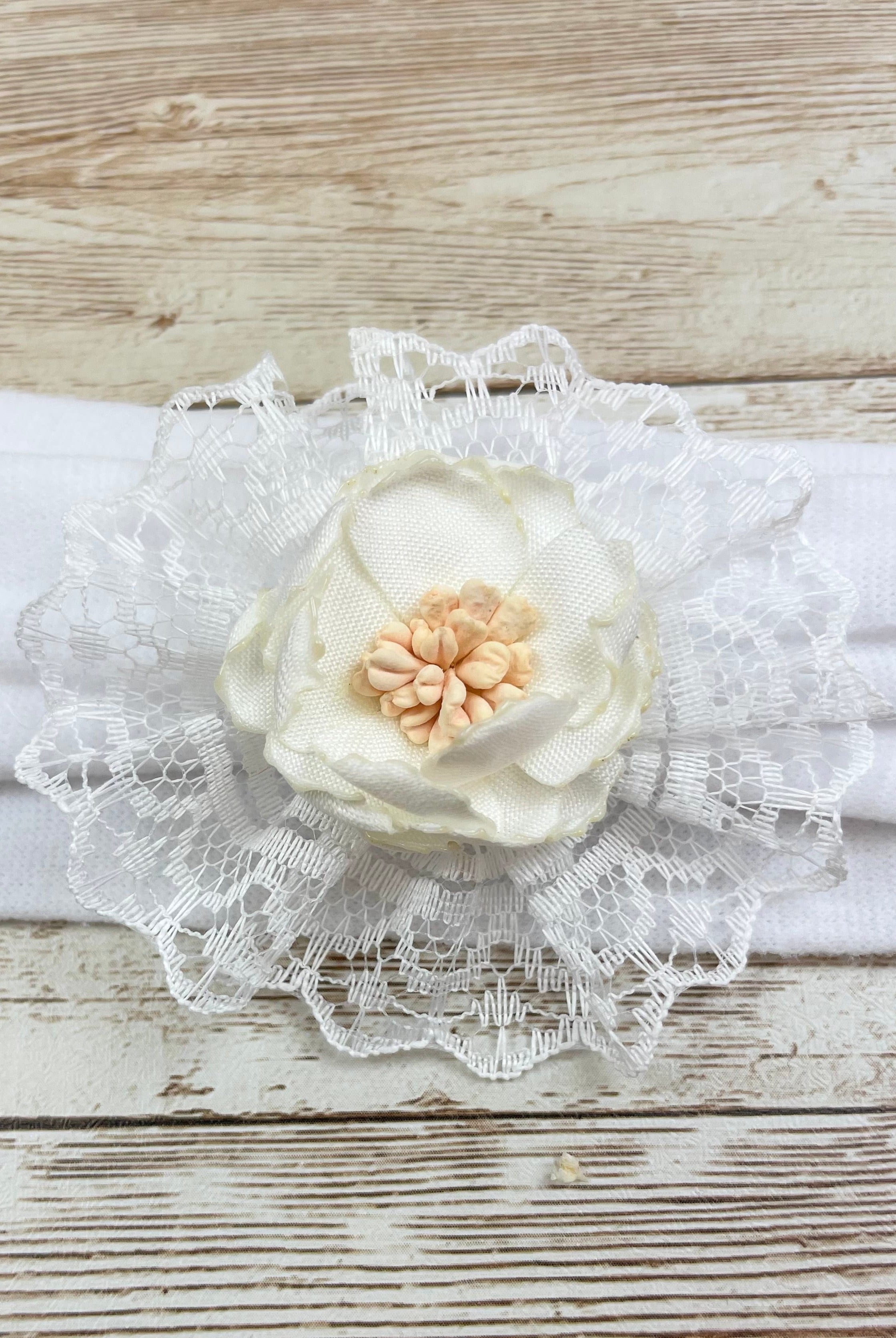 YoYo Children's Boutique Accesories White White Flower Headband