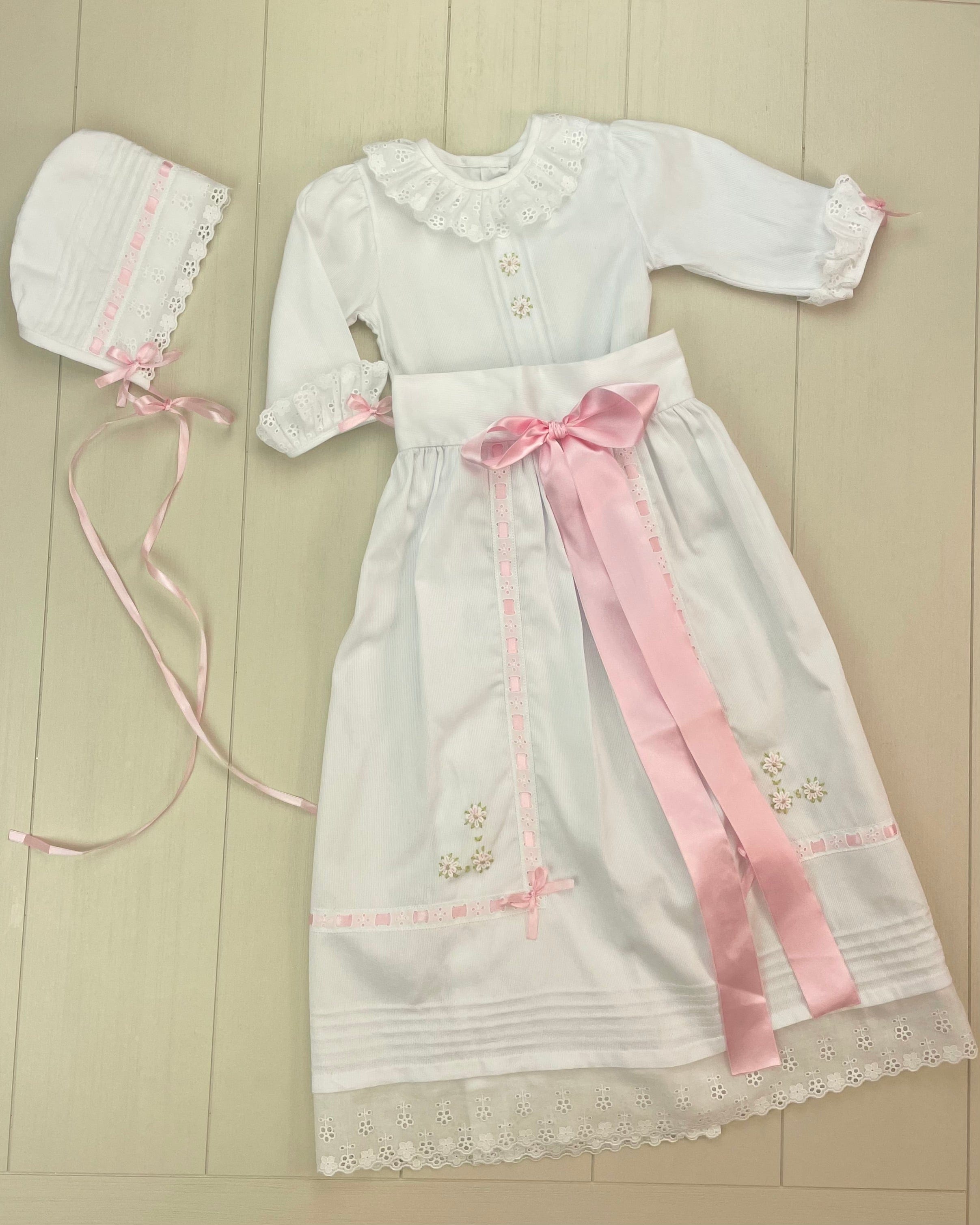 YoYo Children's Boutique Newborn 0M White & Pink Newborn Gown Set