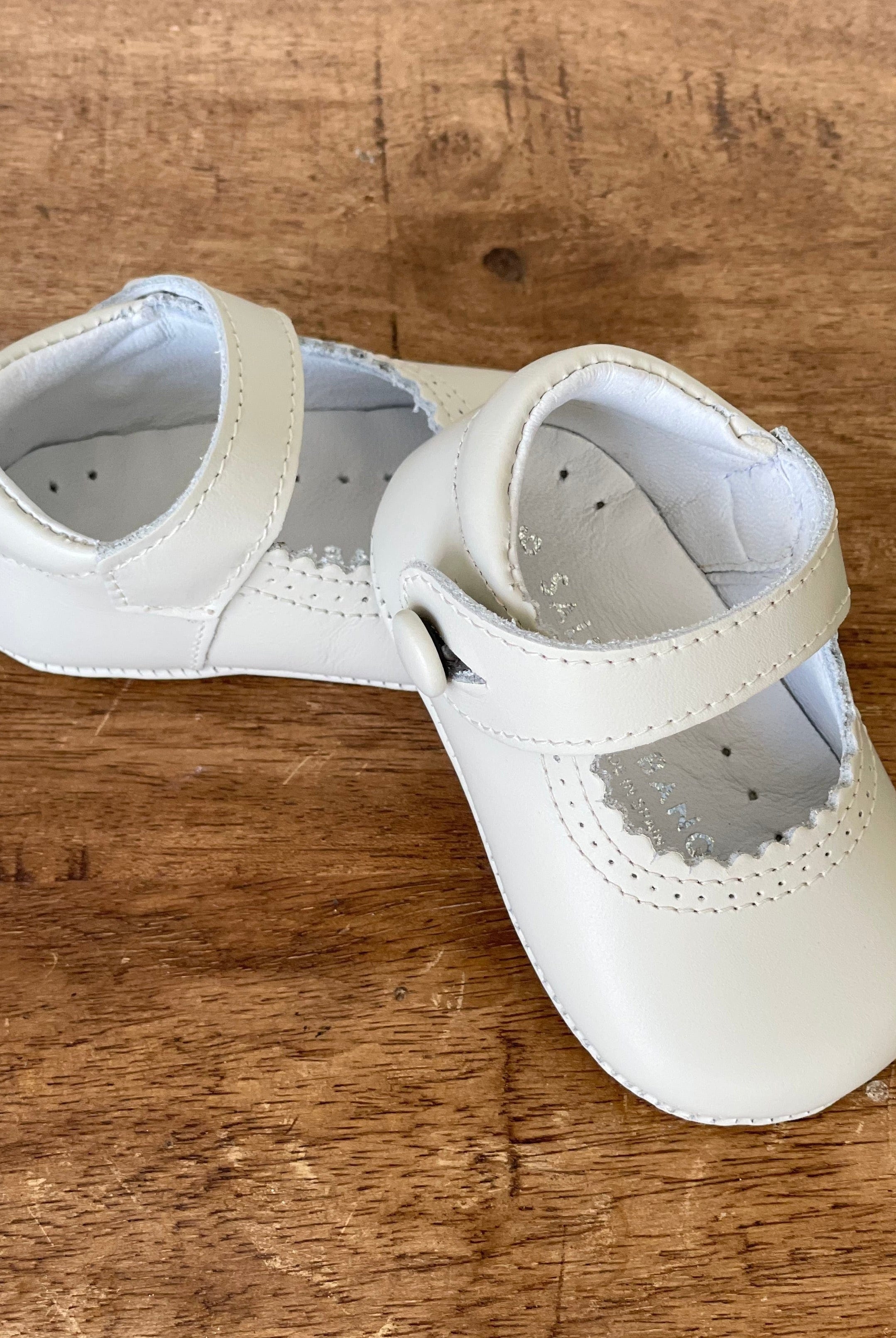 YoYo Children's Boutique Shoes Off-White Pre-Walker Mary Jane Shoes