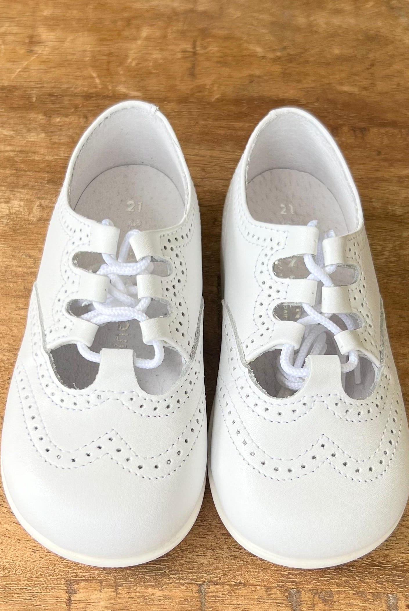 YoYo Children's Boutique Shoes White English Shoe