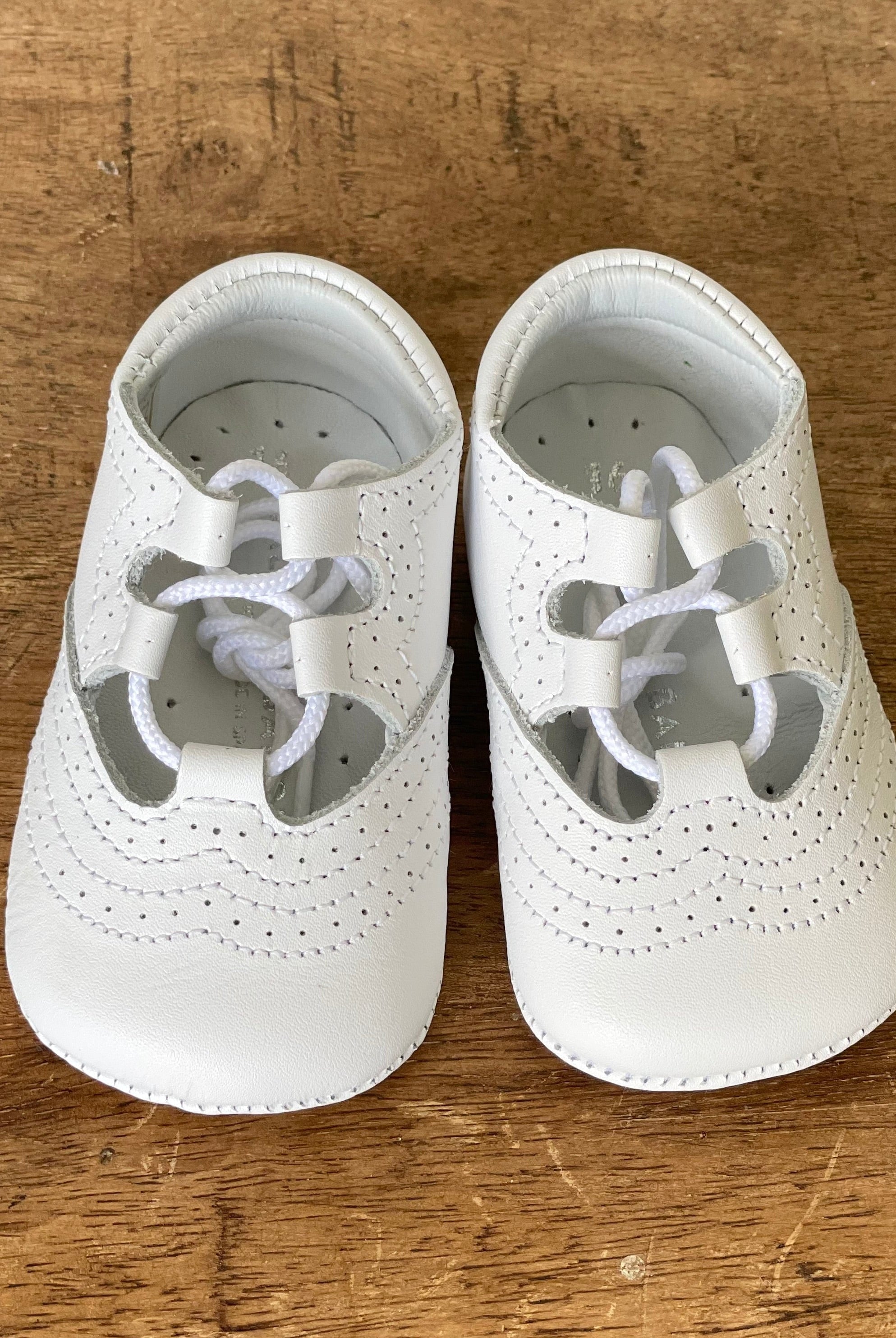 YoYo Children's Boutique Shoes White Pre-Walker English Shoe