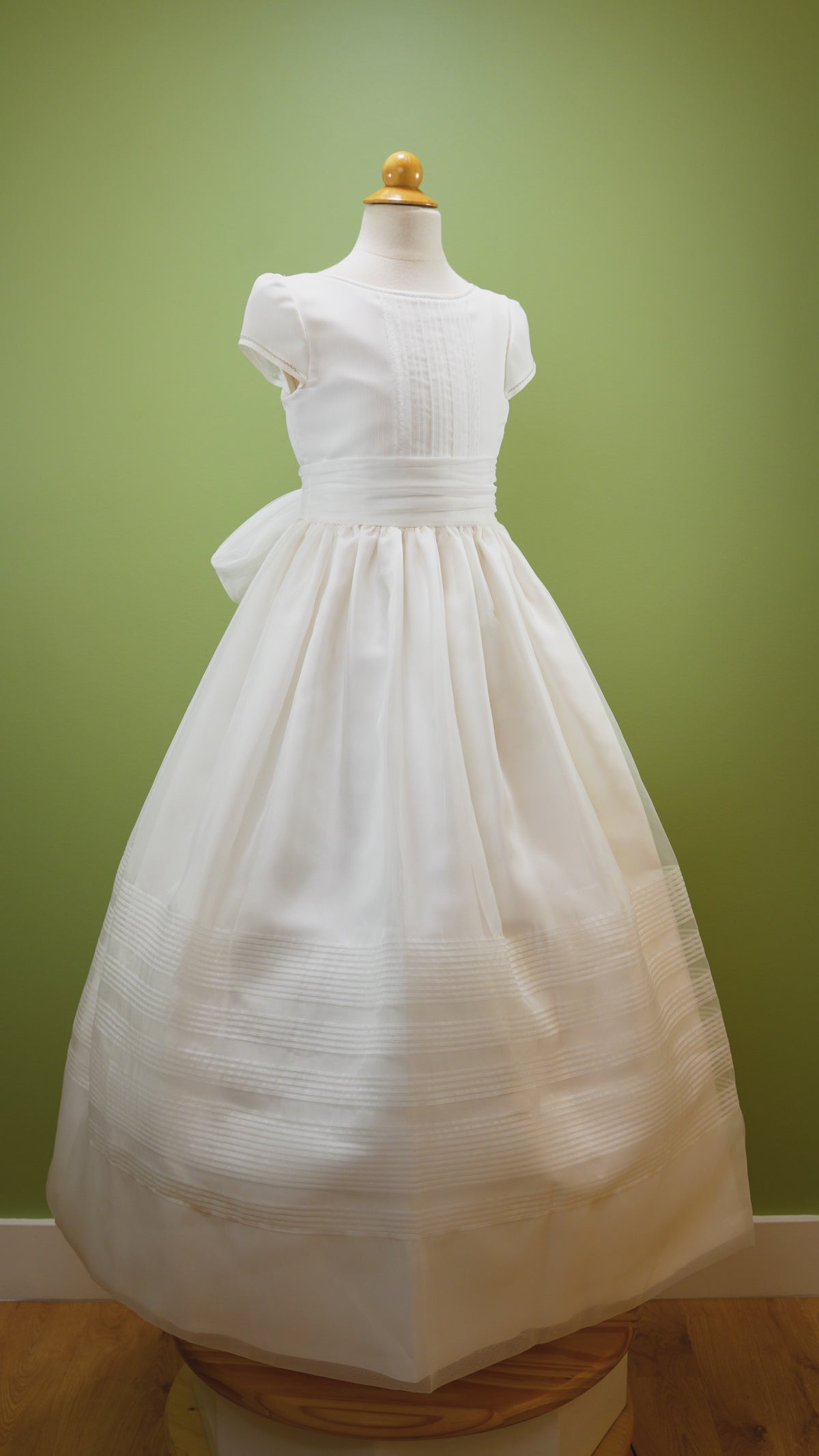 Traditional First Communion Dress - Communion Dresses in Miami 10 / Off-White / Organza