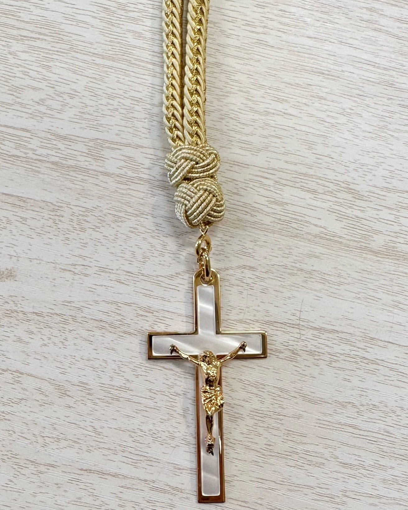 YoYo Boutique Accessories Golden Golden & Nacre Cross