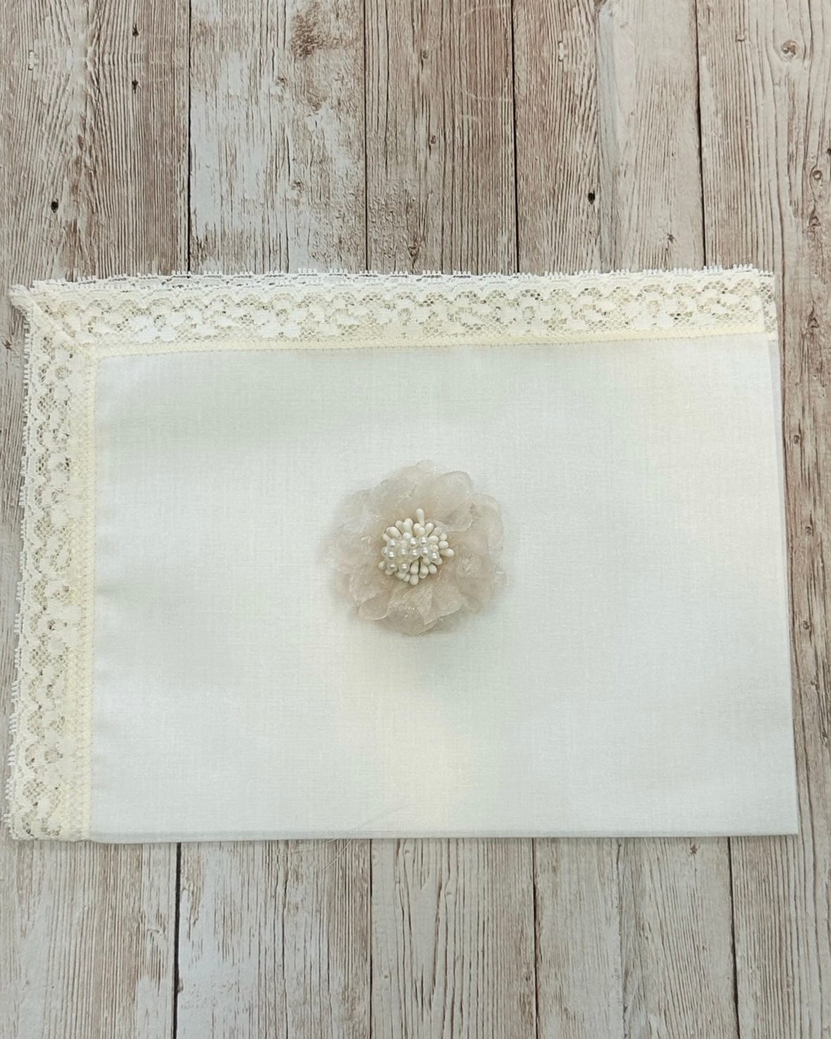 YoYo Boutique Accessories Off-White Off-White Flower Clip