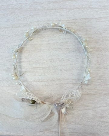 YoYo Boutique Accessories Pearl White Tiny Flowers & Crystals Headpiece