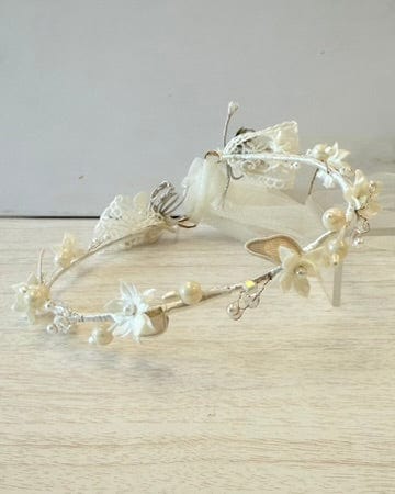 YoYo Boutique Accessories Pearl White Tiny Flowers & Crystals Headpiece