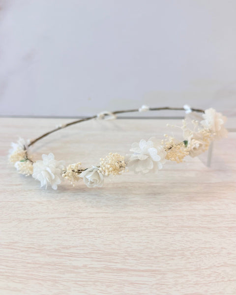 YoYo Boutique Accessories White White Flowers & Baby Breath Half Crown