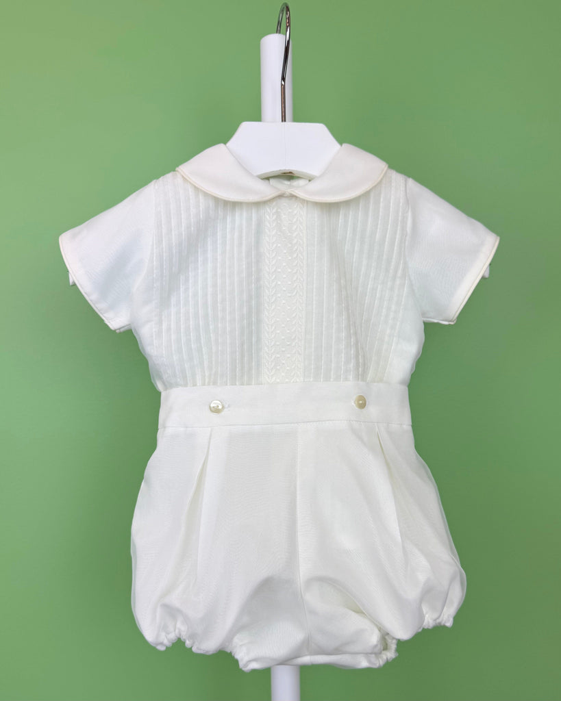 YoYo Boutique Baptism Alonso Off-White Outfit